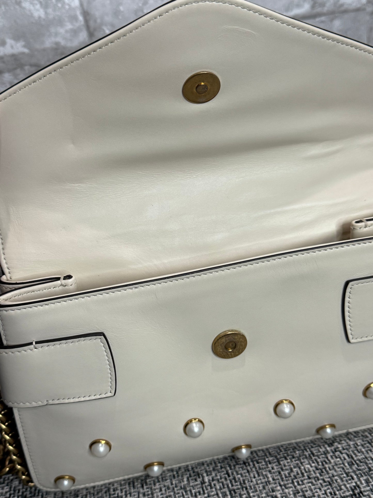 Gucci Queen Margaret in white