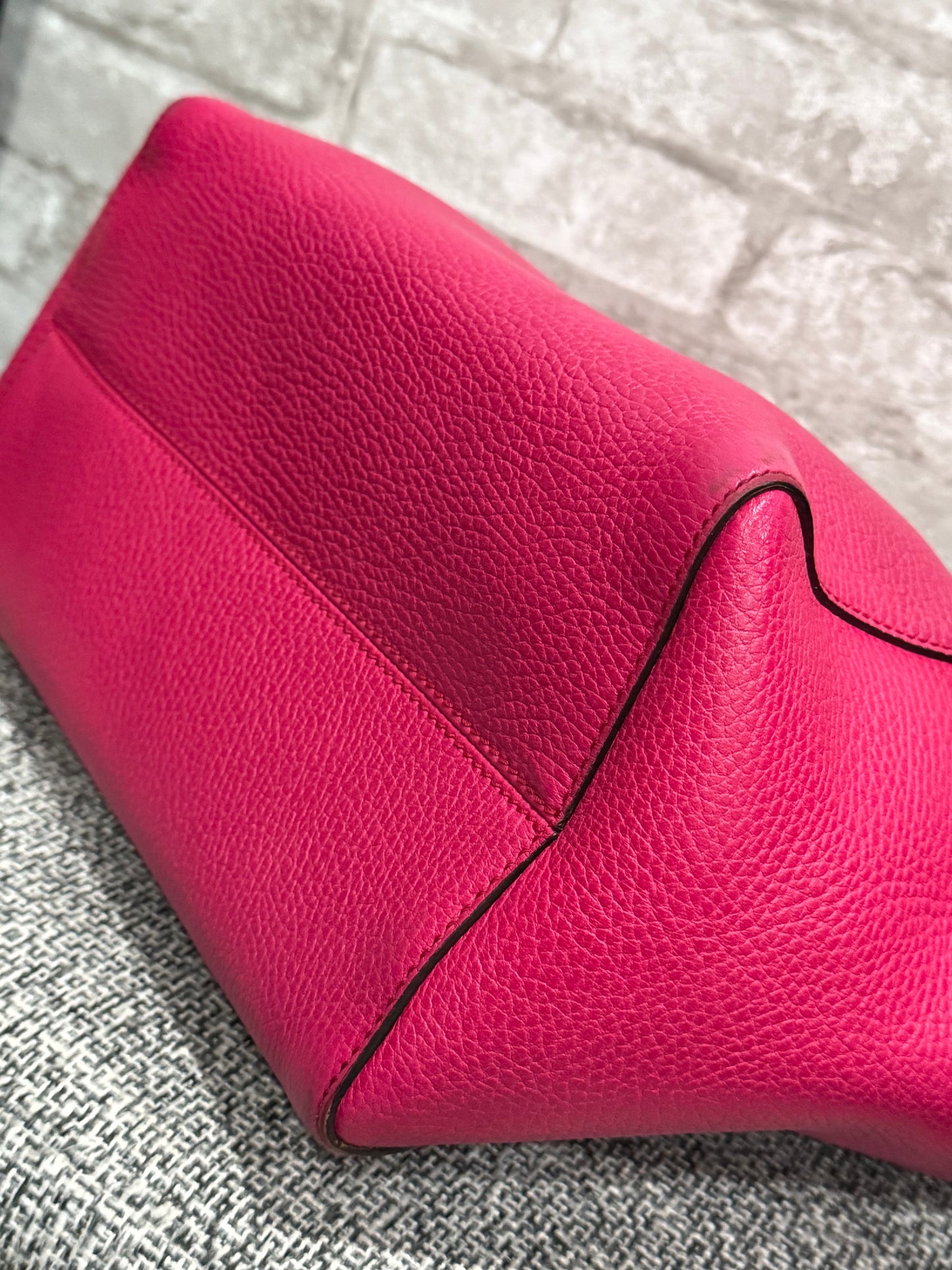 Gucci Swing Tote Shoulder Bag in Pink 👛