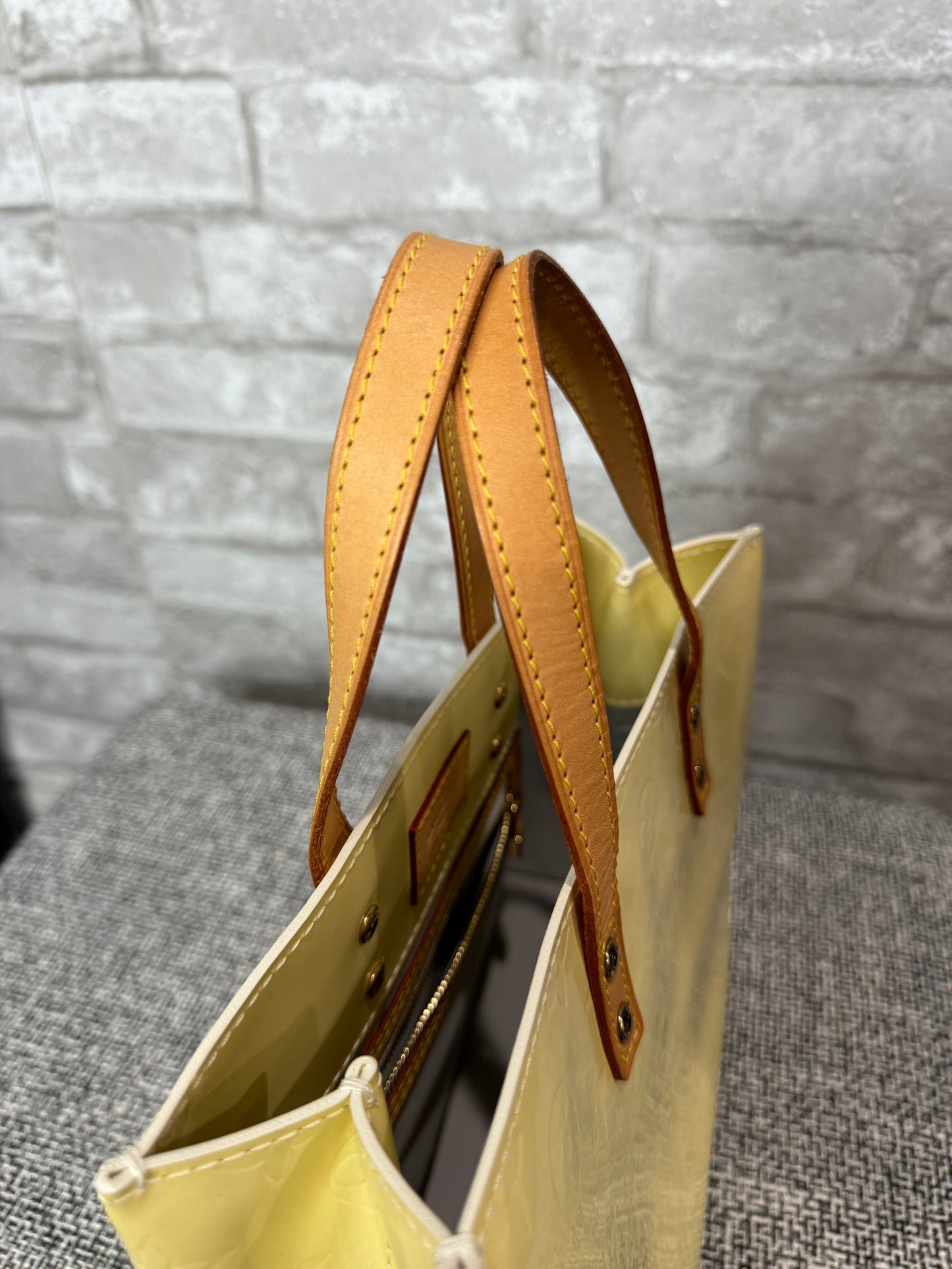 🌼👜Louis Vuitton Monogram Vernis Lead Yellow 👜🌼