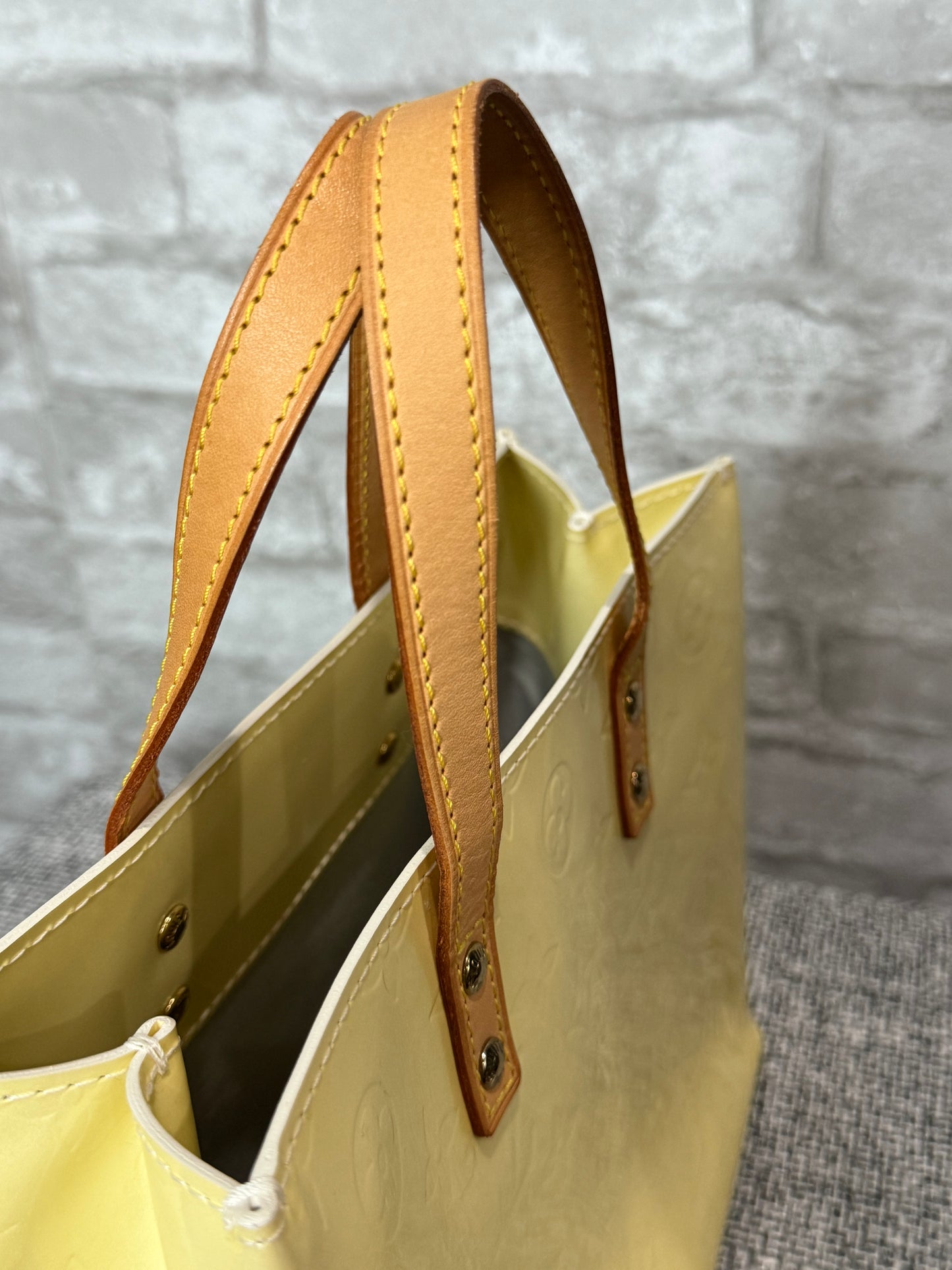 🌼👜Louis Vuitton Monogram Vernis Lead Yellow 👜🌼