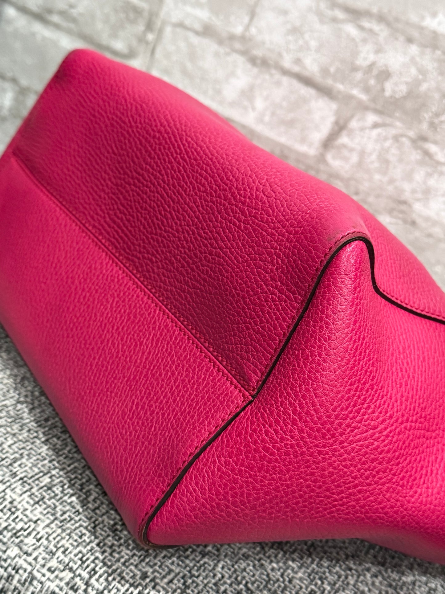Gucci Swing Tote Shoulder Bag in Pink 👛