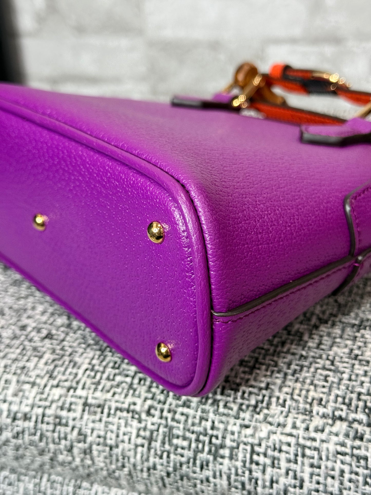 🌸🪻Gucci Mini Diana tote bag with Bamboo top handle in purple 🪻🌸
Retails $3500
🪻Excellent condition🪻