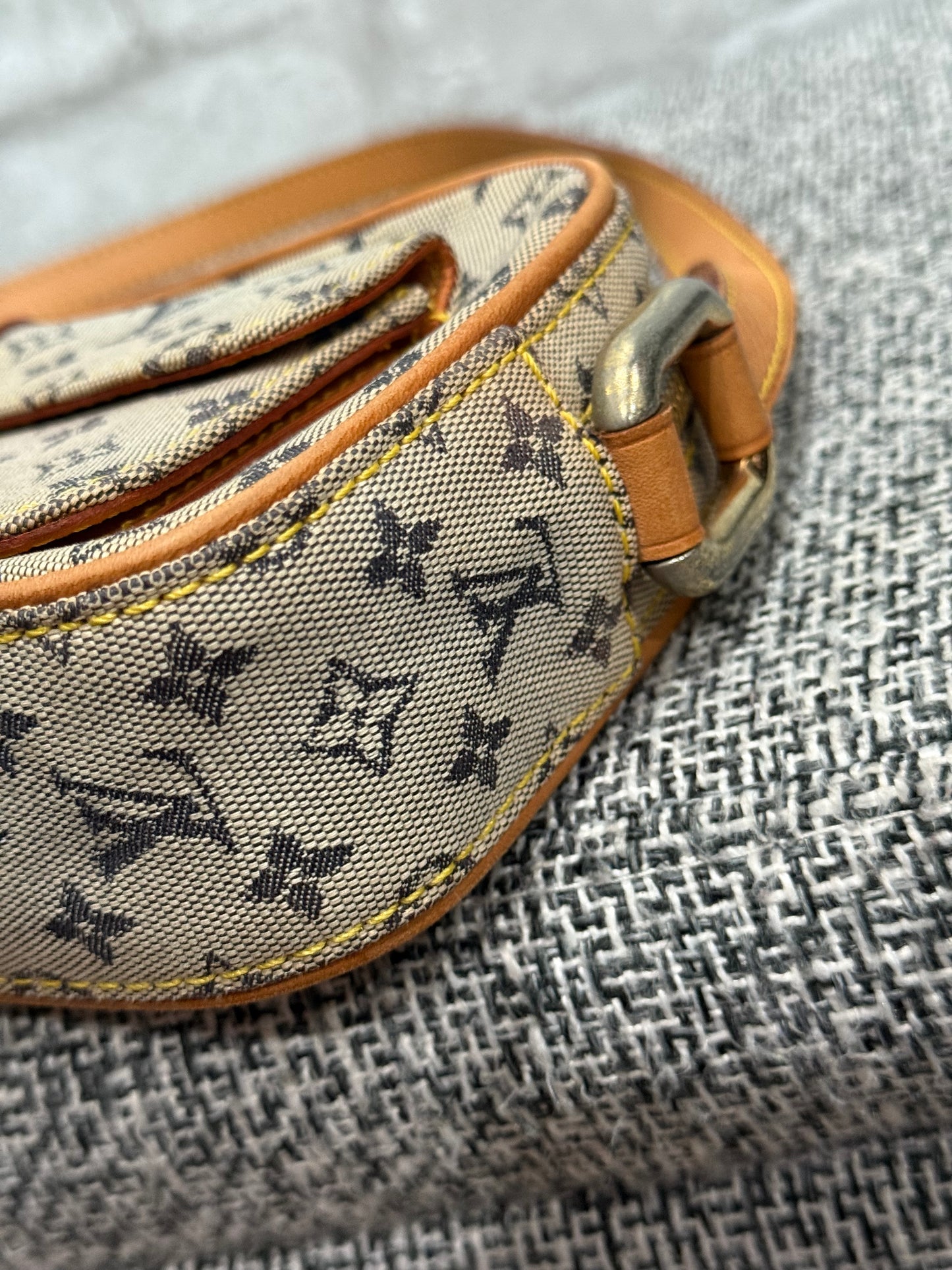 Louis Vuitton 2001 Vintage Juliette cloth handbag