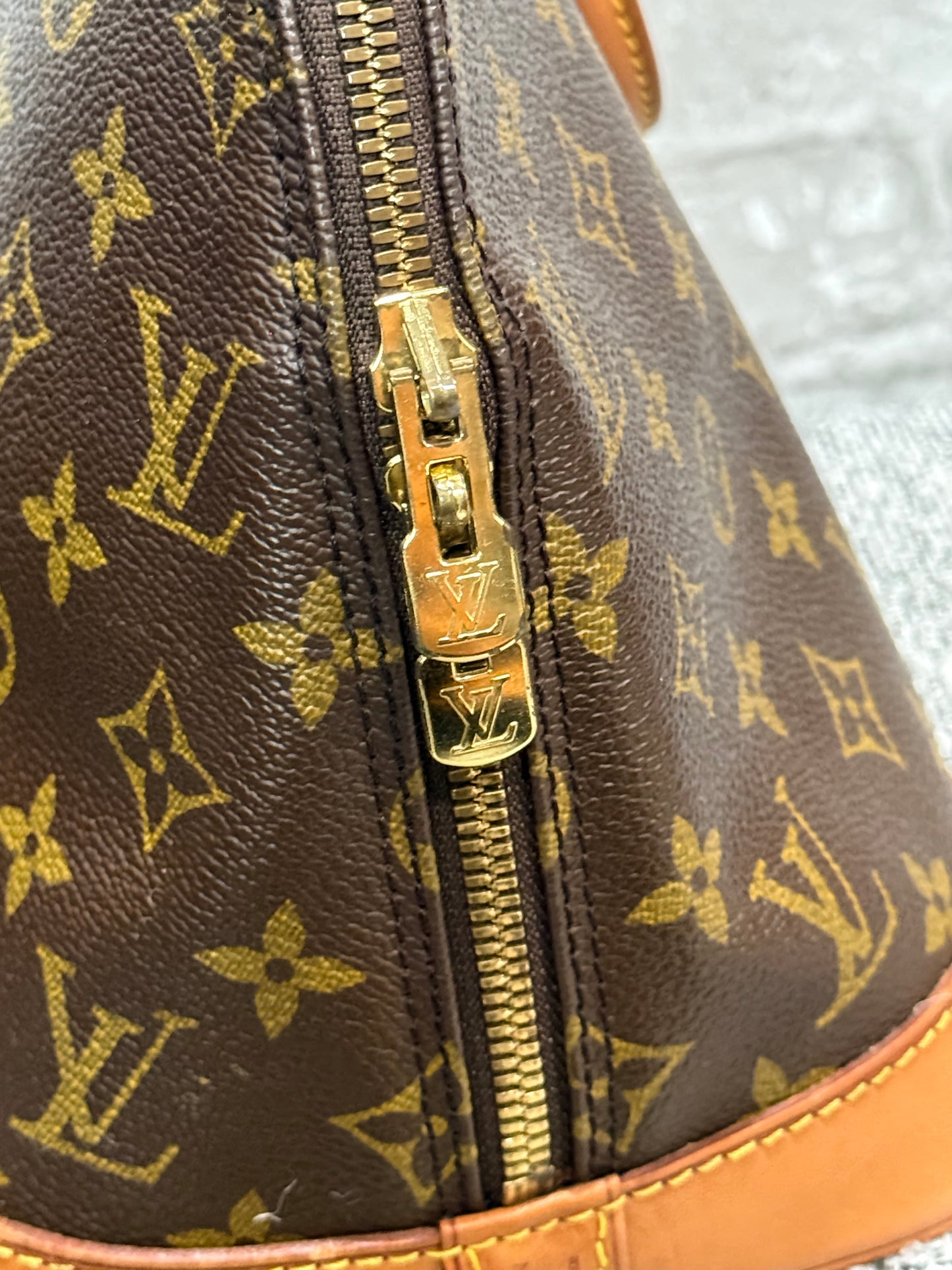🌸👜Louis Vuitton Vintage Alma PM 1995 Monogram 👜 🌸
