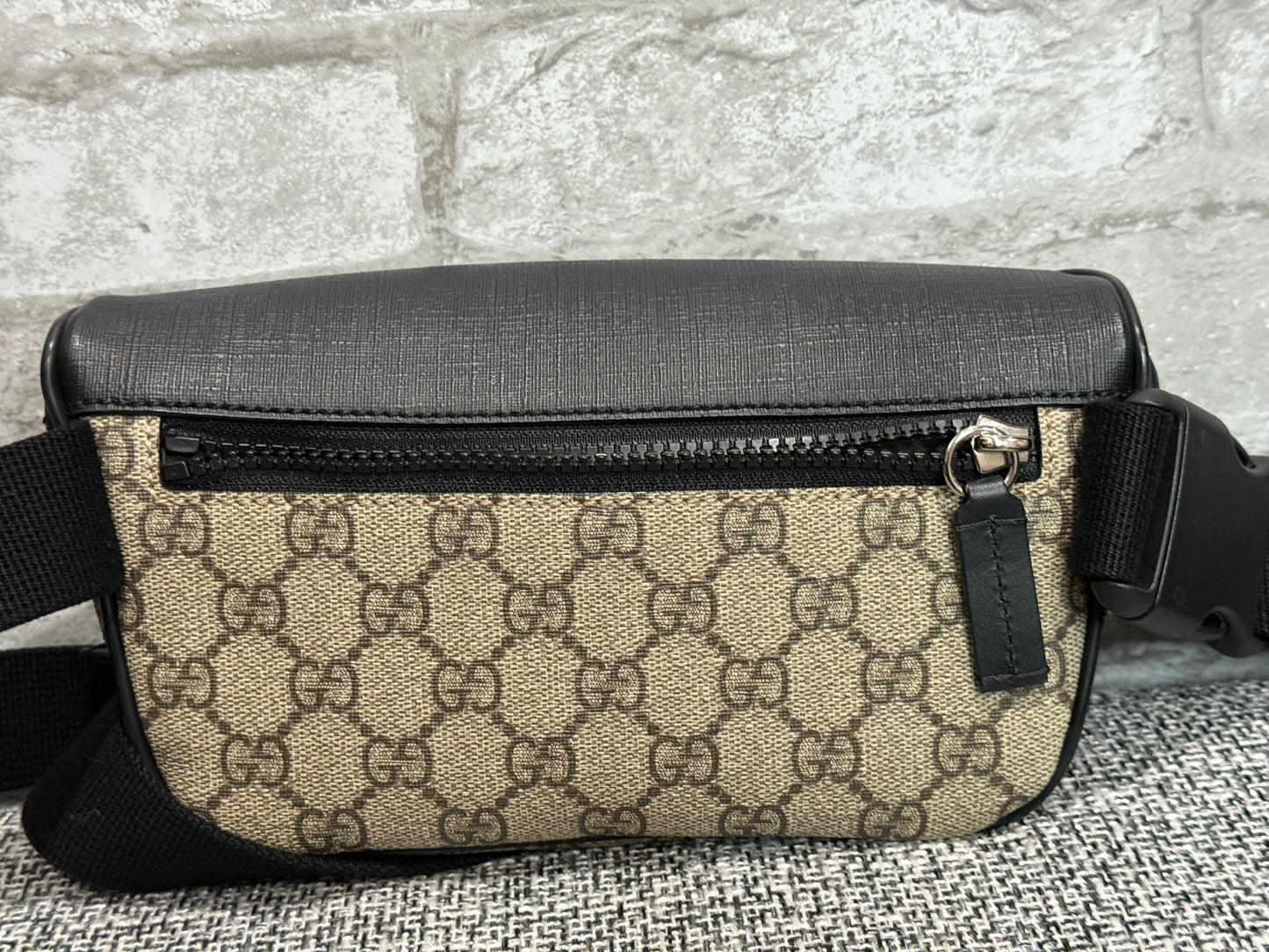 Gucci GG Supreme Belt Bag