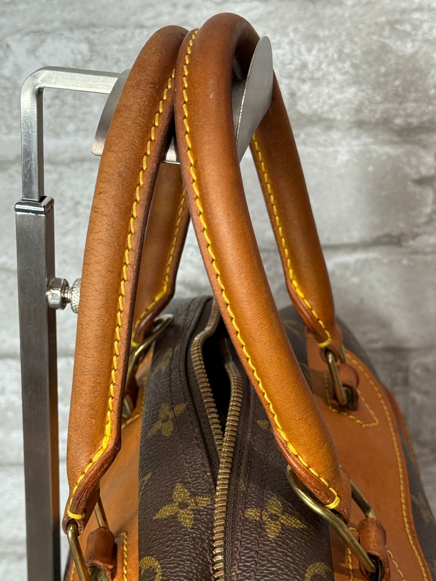 Louis Vuitton Vintage Deauville
Monogram Tote Bag