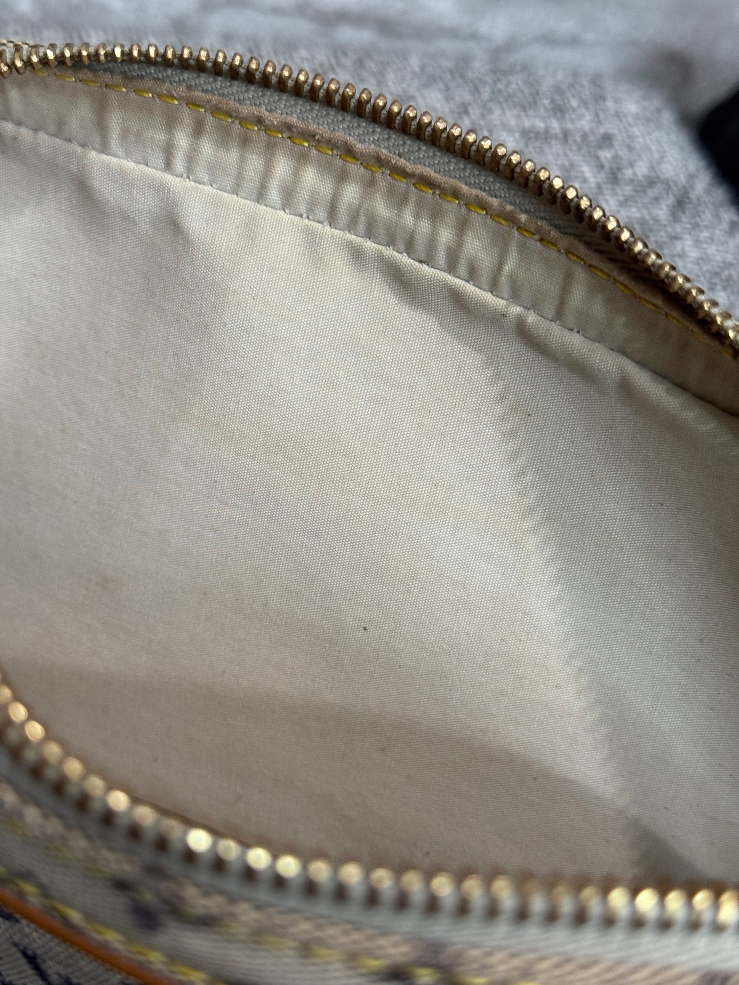 Louis Vuitton 2001 Vintage Juliette cloth handbag