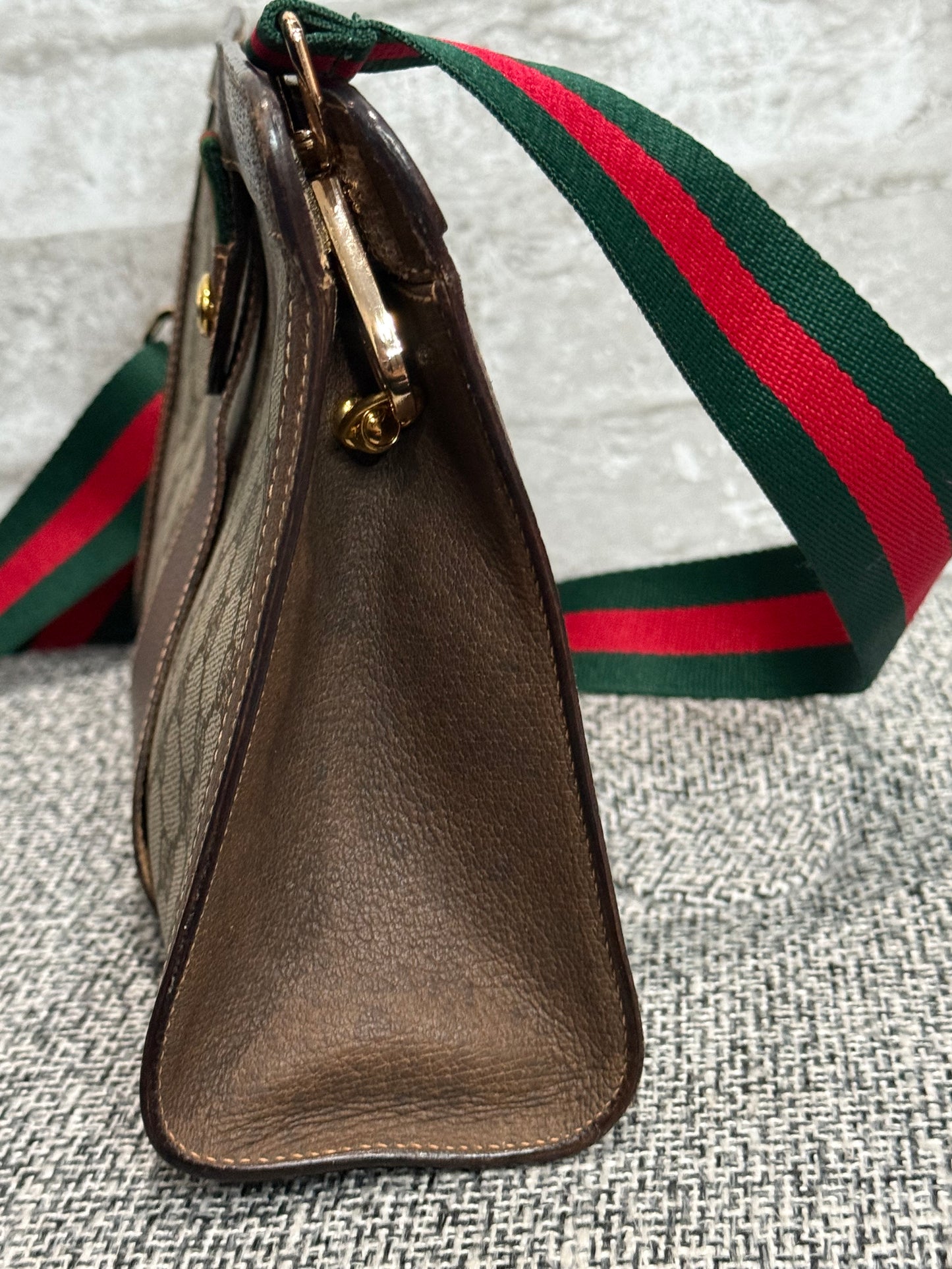 ๐ Gucci Vintage Clutch turned crossbody bag ๐