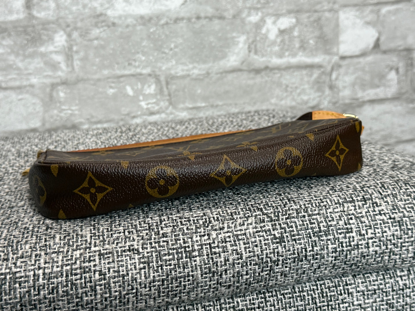 👜 🌹Louis Vuitton Pochette Monogram 👜 🌹