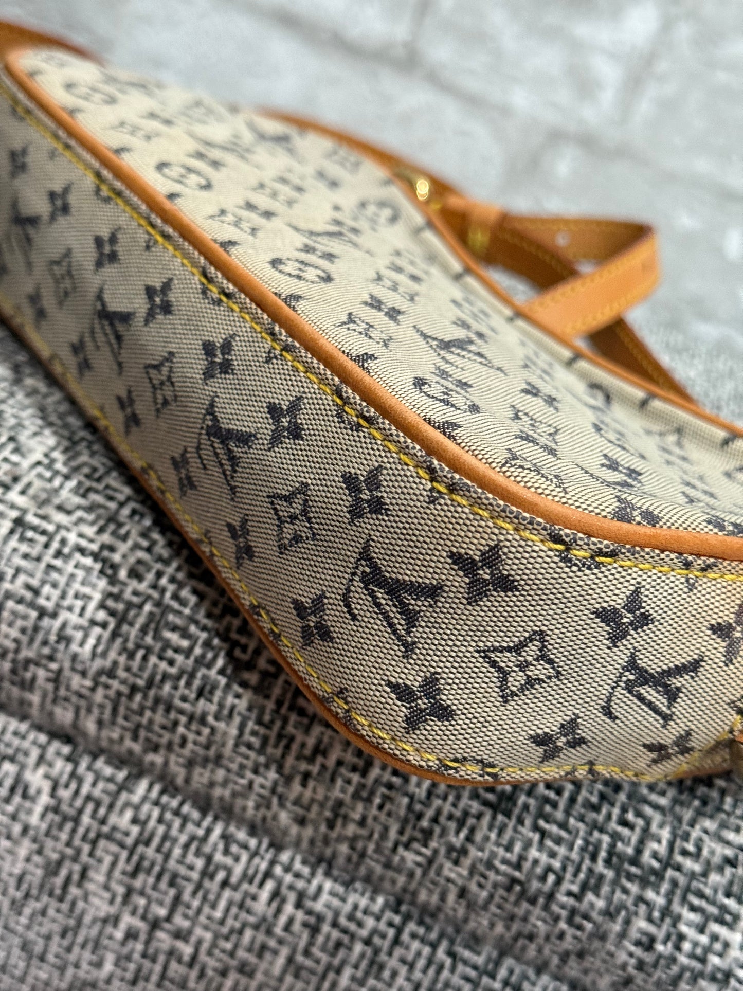 Louis Vuitton 2001 Vintage Juliette cloth handbag
