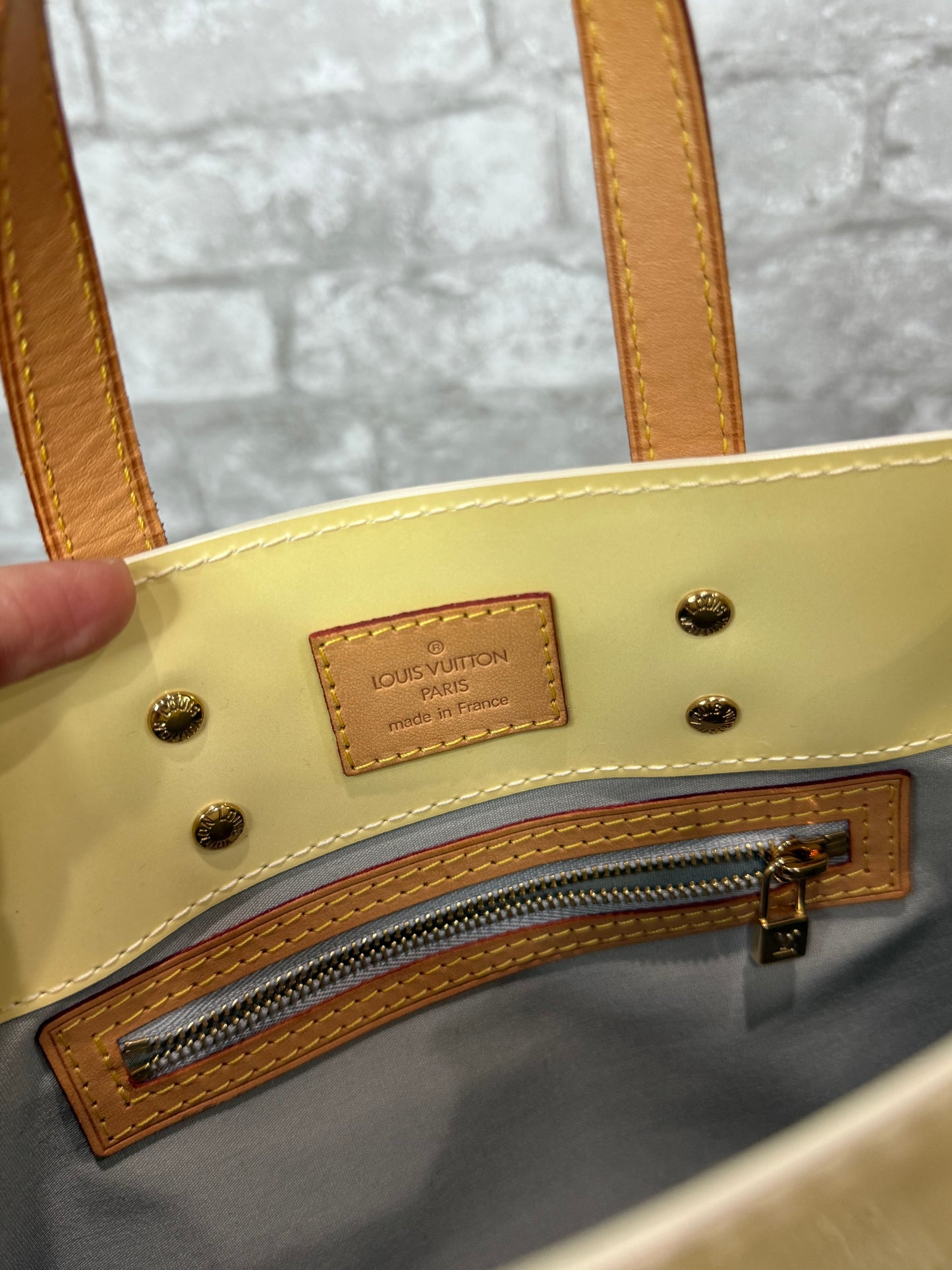 🌼👜Louis Vuitton Monogram Vernis Lead Yellow 👜🌼