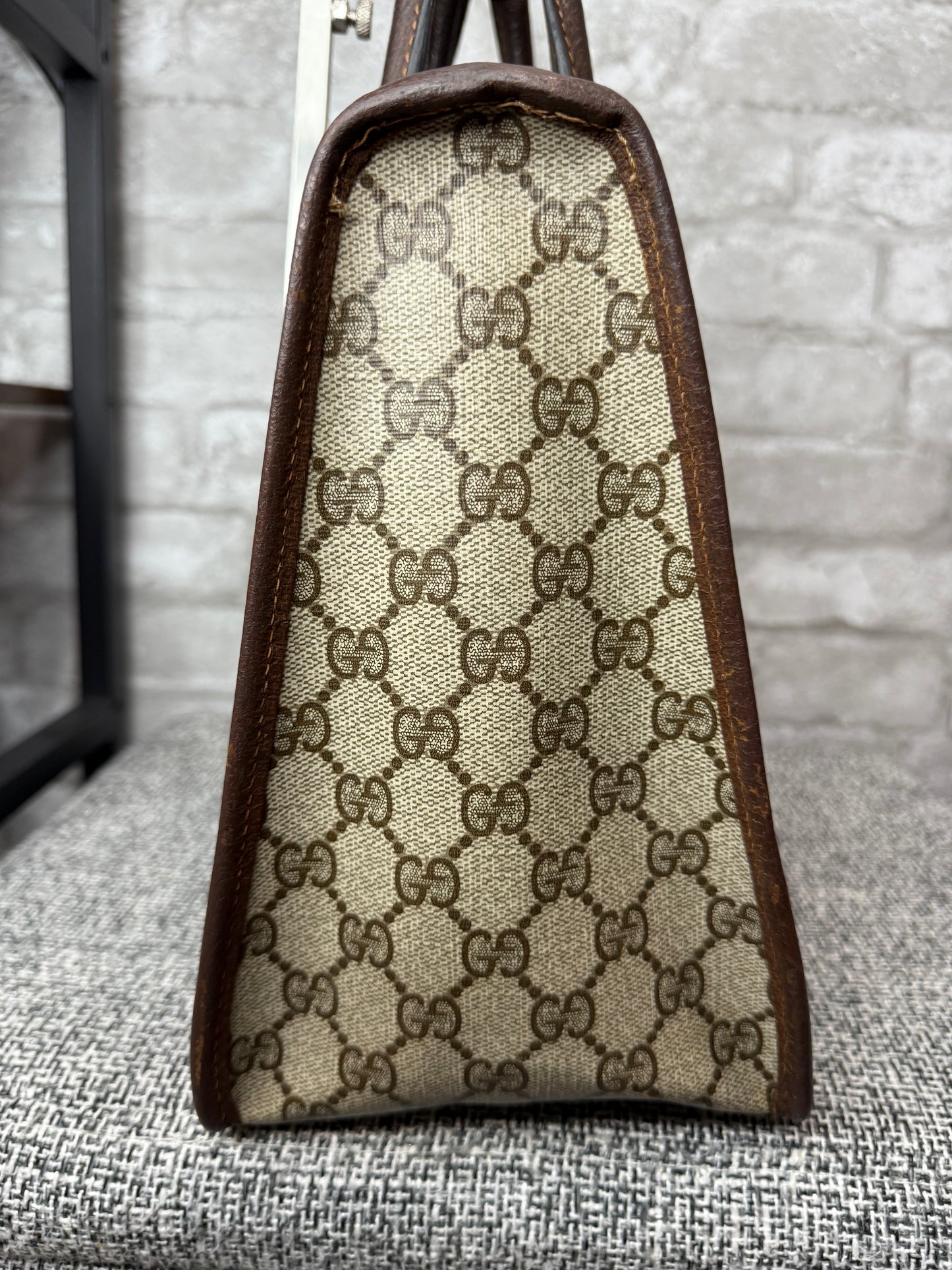 Gucci Vintage GG Supreme Bag