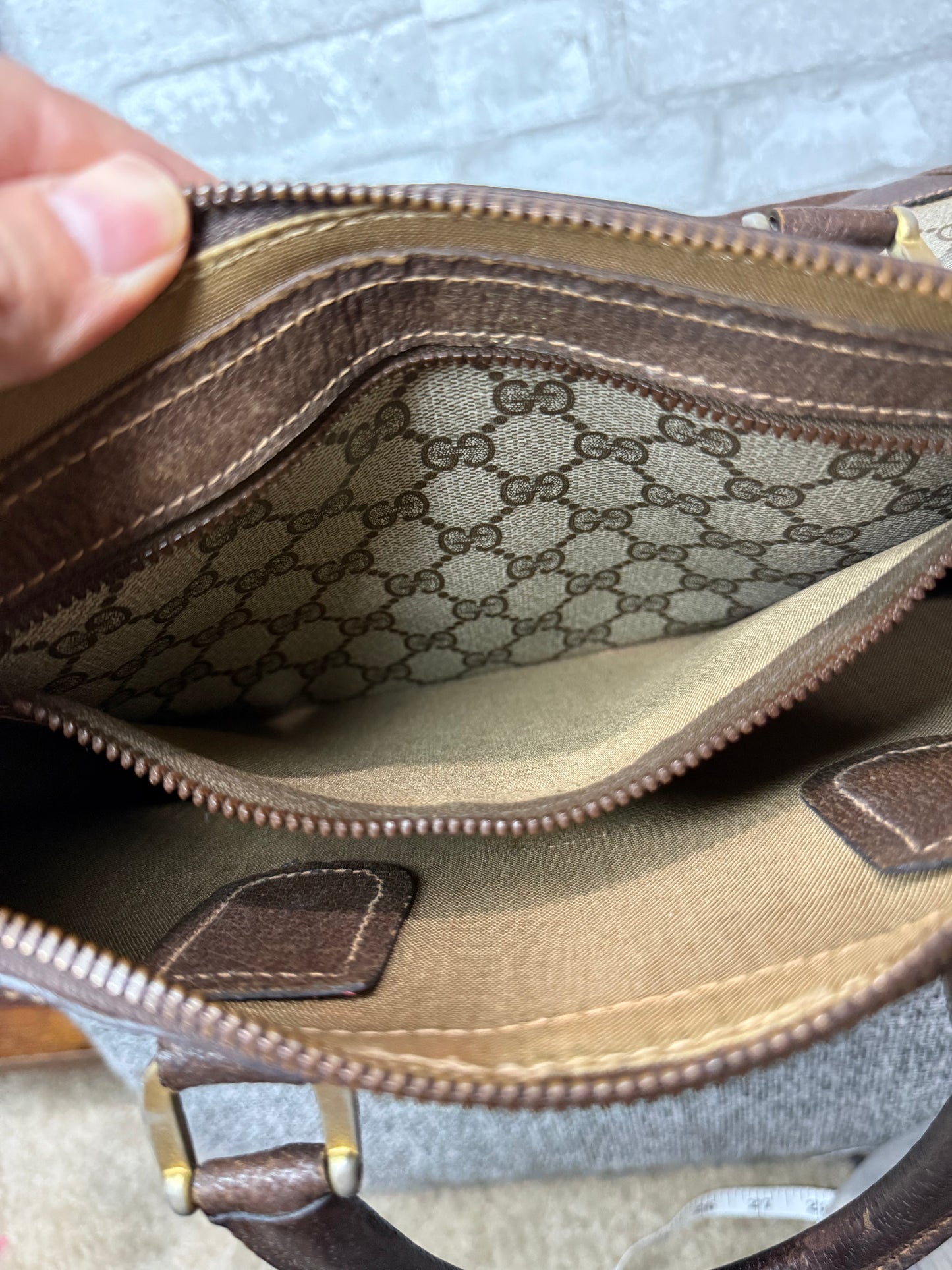 Gucci Vintage GG Supreme Bag