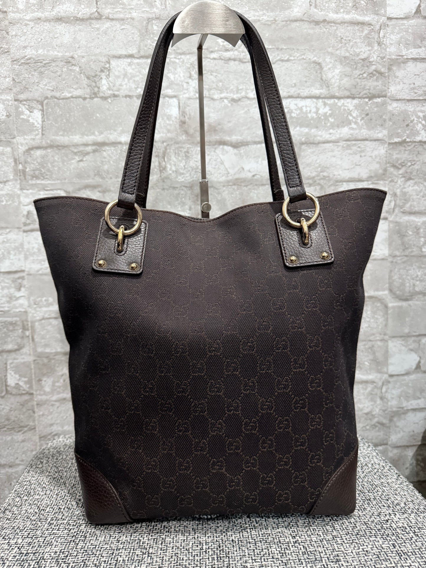 Gucci GG Supreme Tote Bag π