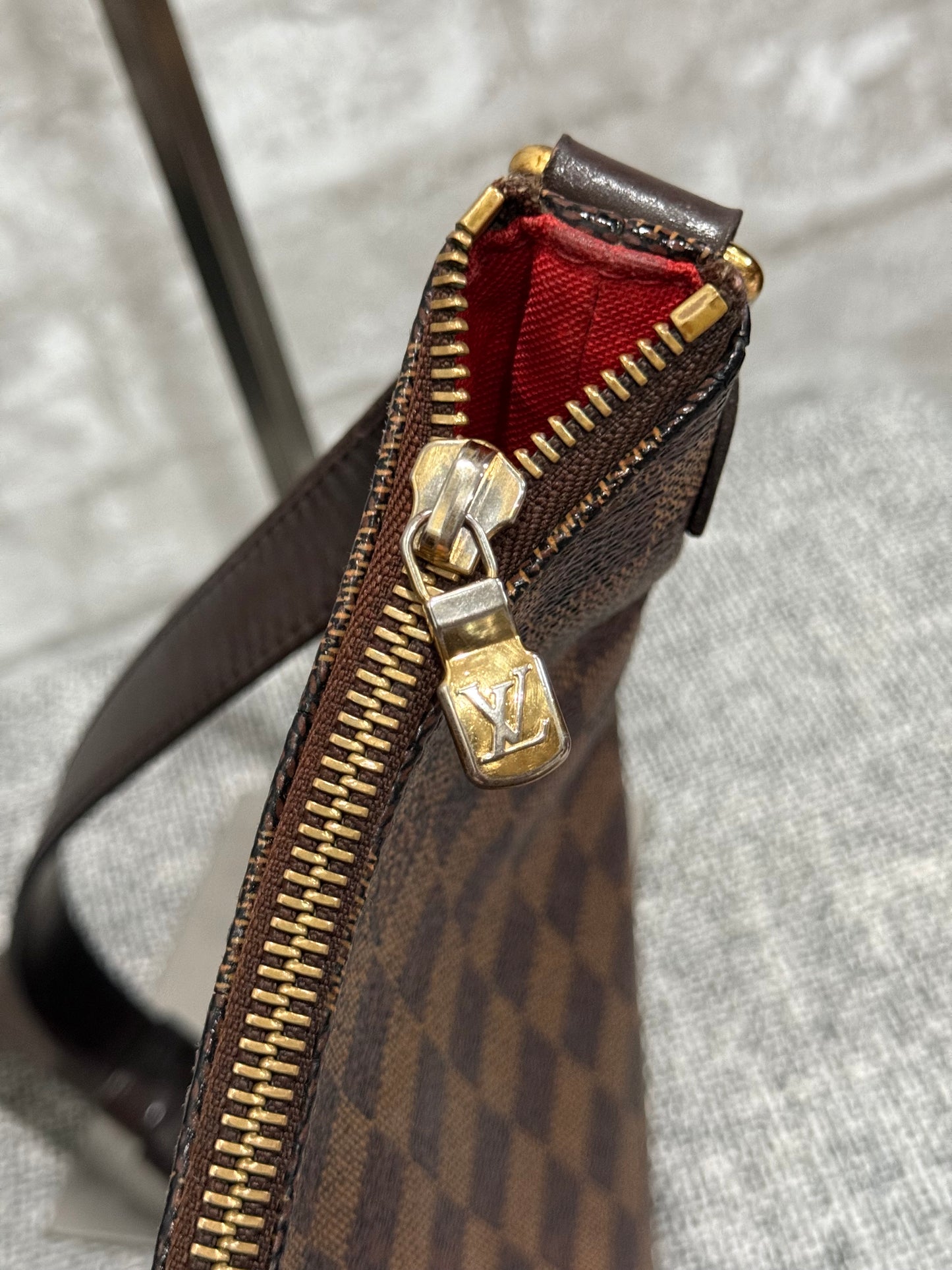 Louis Vuitton Bloomsbury in Damier Ebene 2011