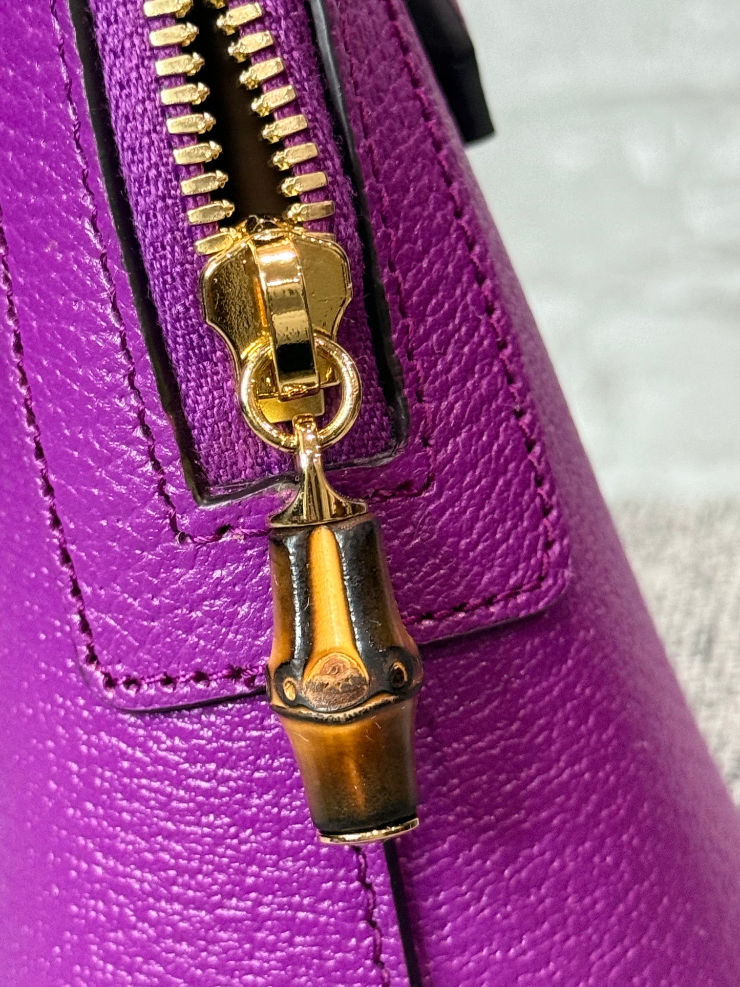 🌸🪻Gucci Mini Diana tote bag with Bamboo top handle in purple 🪻🌸
Retails $3500
🪻Excellent condition🪻