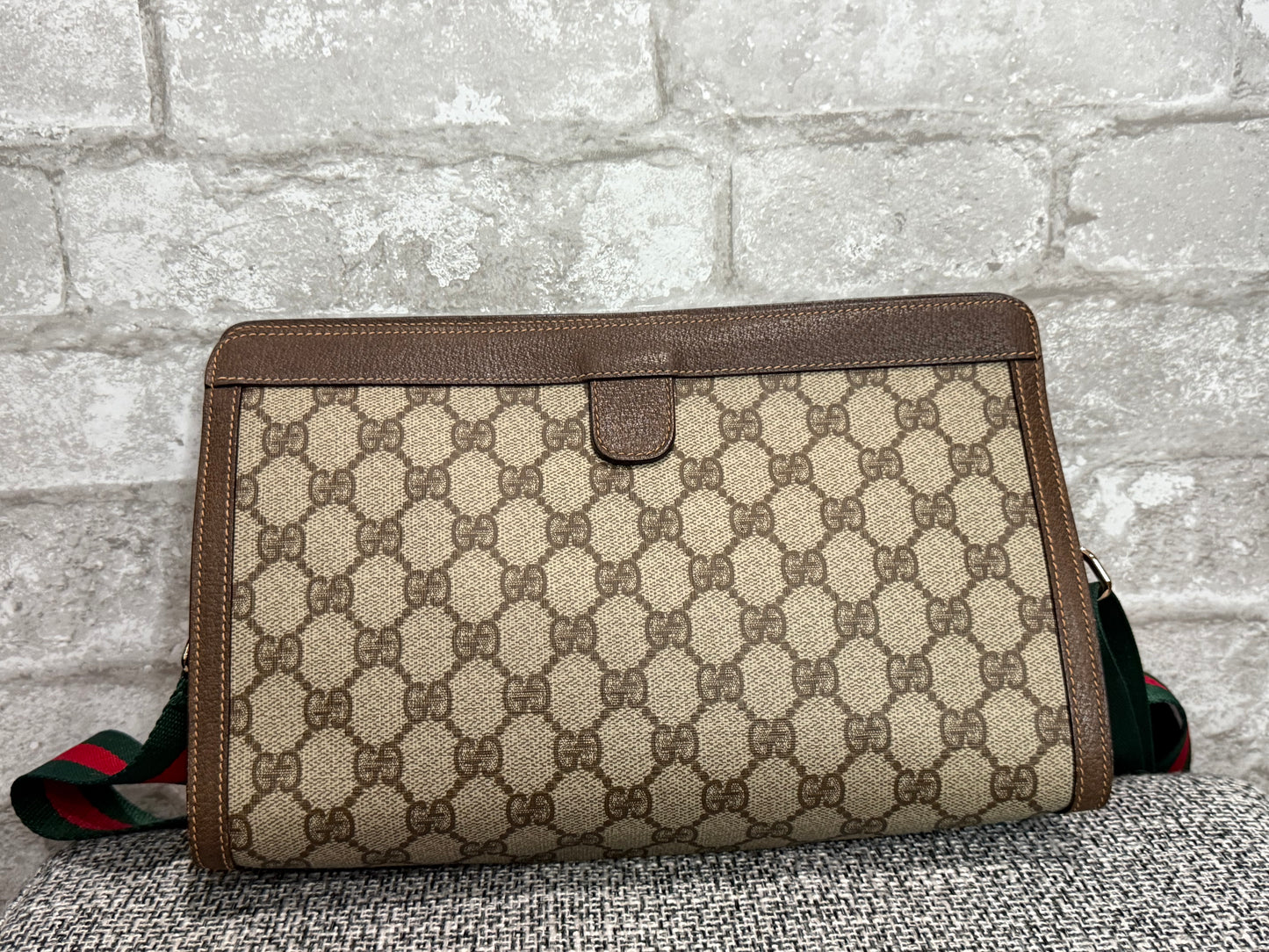 ๐ Gucci Vintage Clutch turned crossbody bag ๐