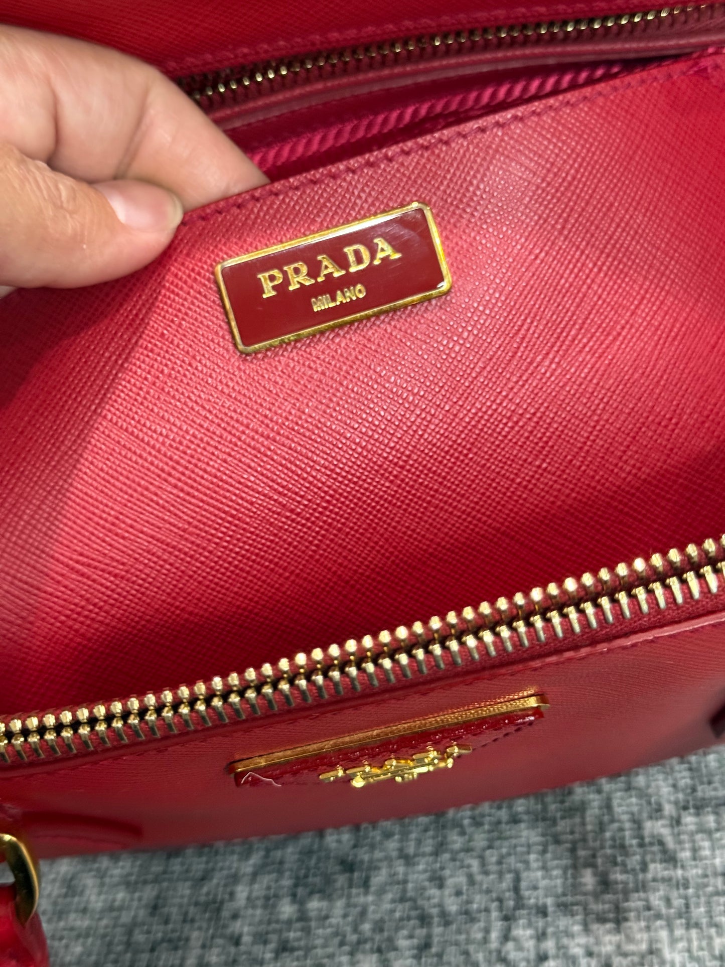 🍎 👜 Prada Galleria Saffiano leather bag in Red 👜 🍎