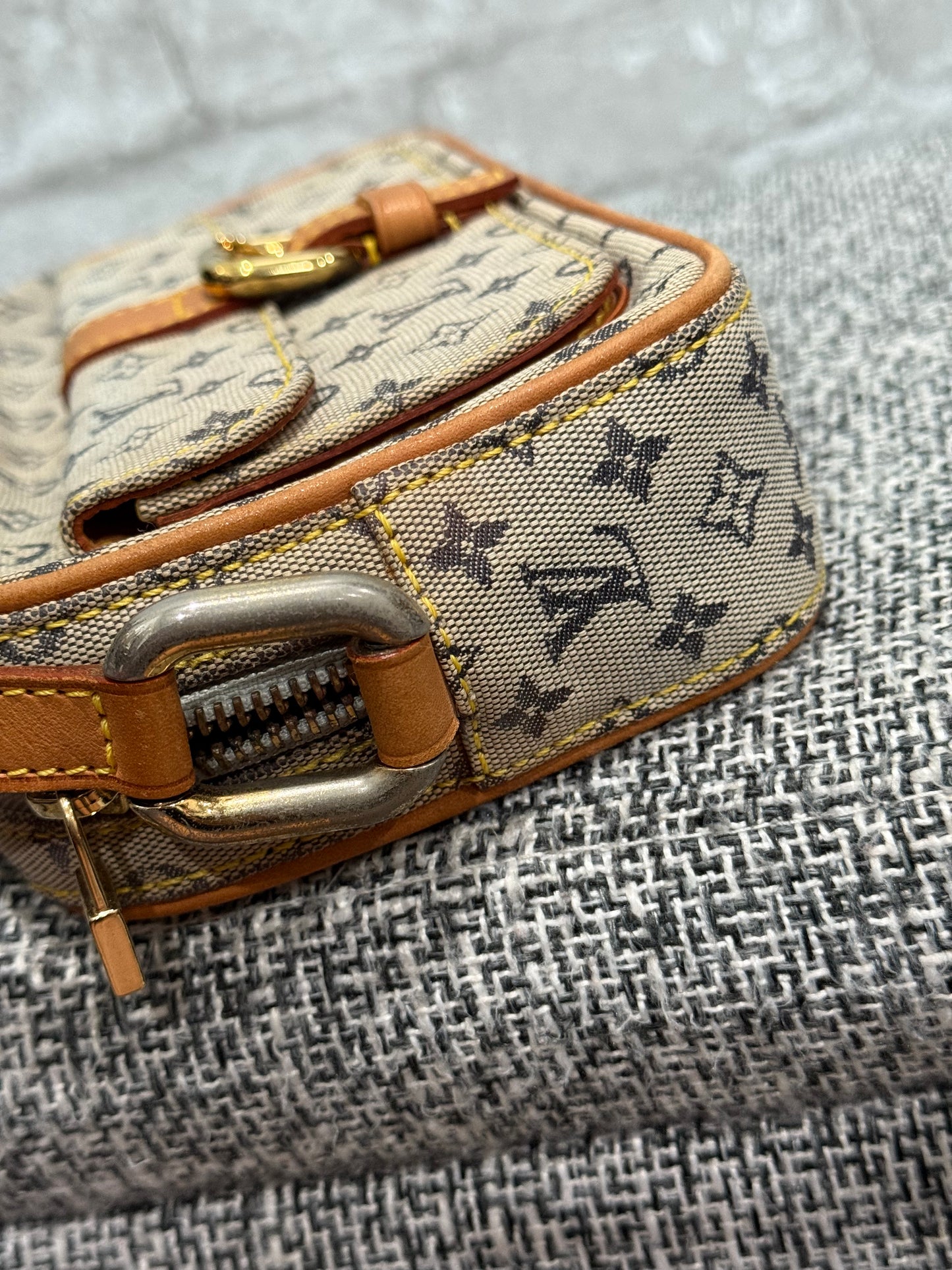 Louis Vuitton 2001 Vintage Juliette cloth handbag