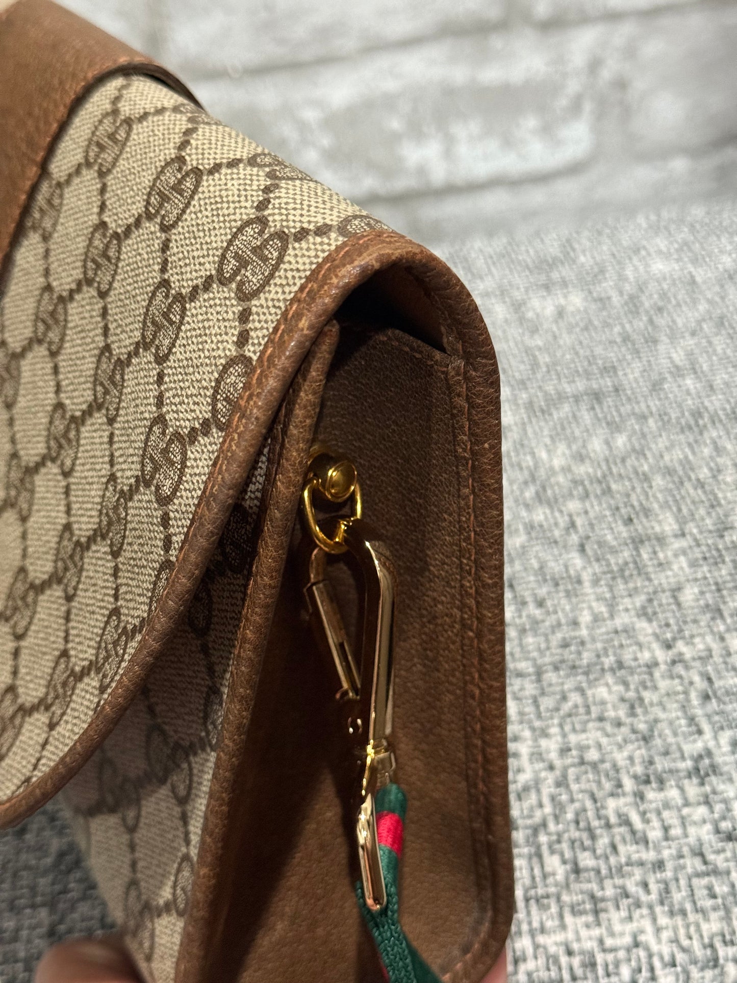 Gucci Vintage Clutch turn into Crossbody