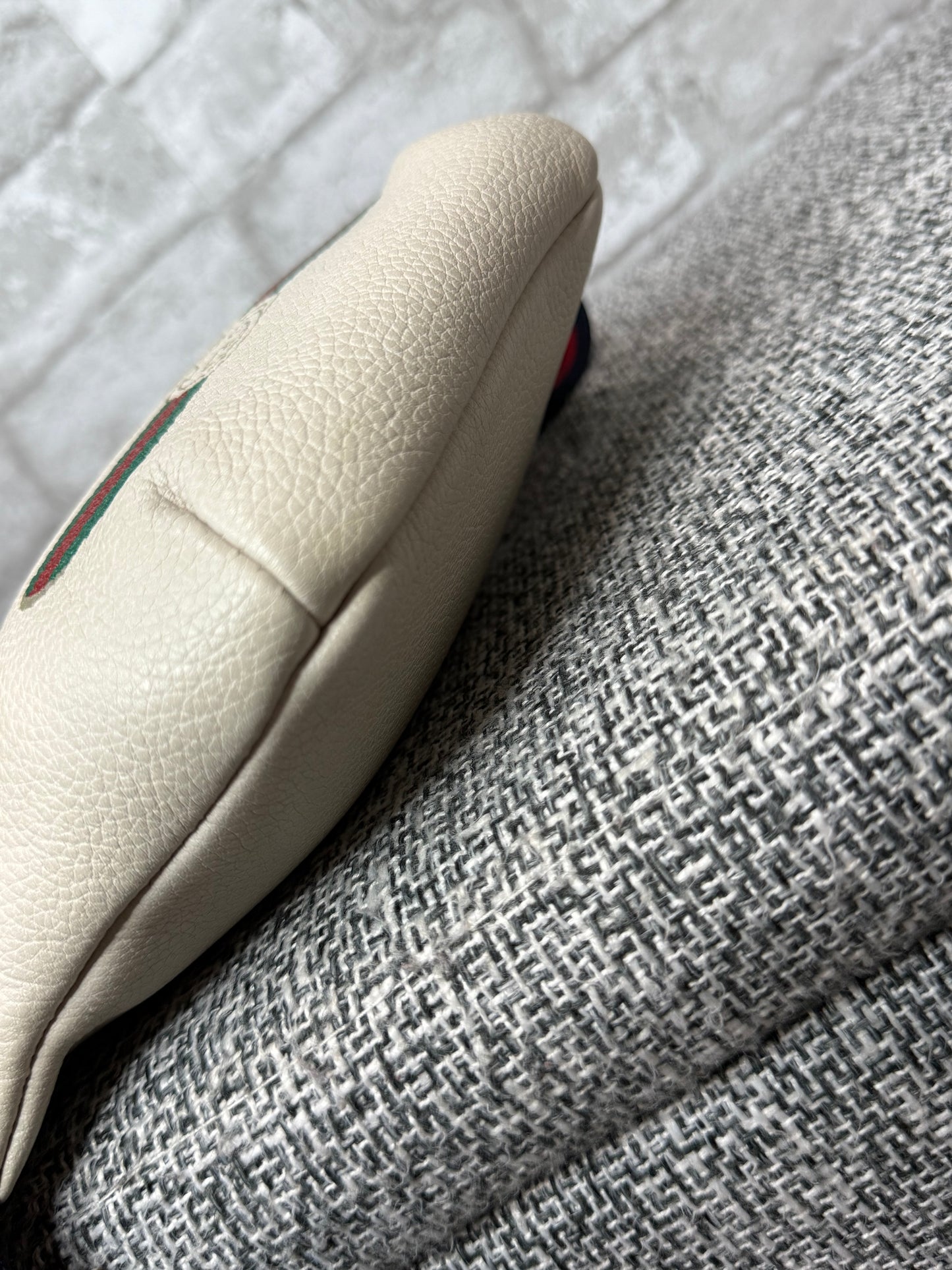Gucci Small Logo Print Leather Belt Bag in white