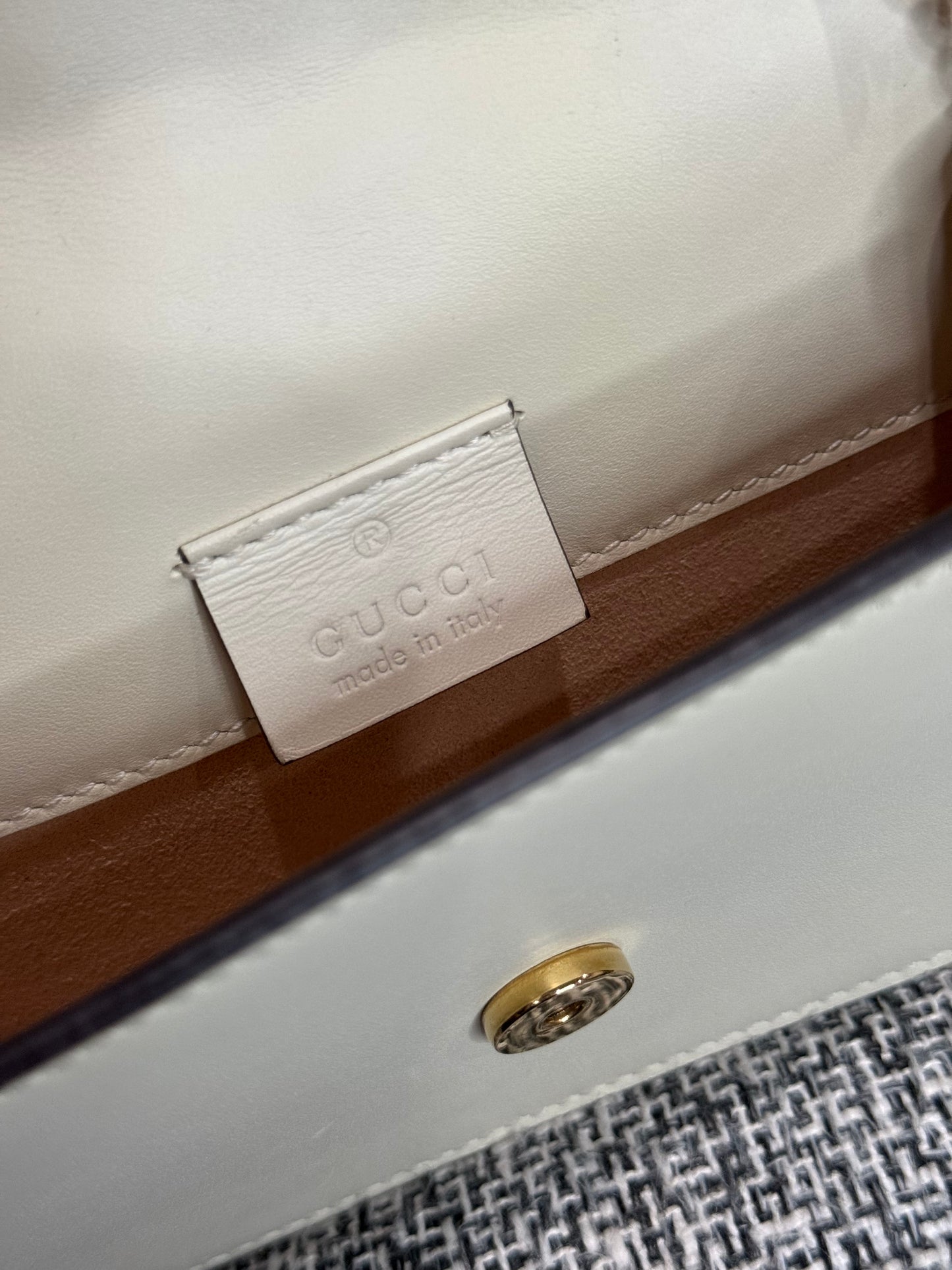 👜 🌹 Gucci Super Mini Sylvie in white👜 🌹