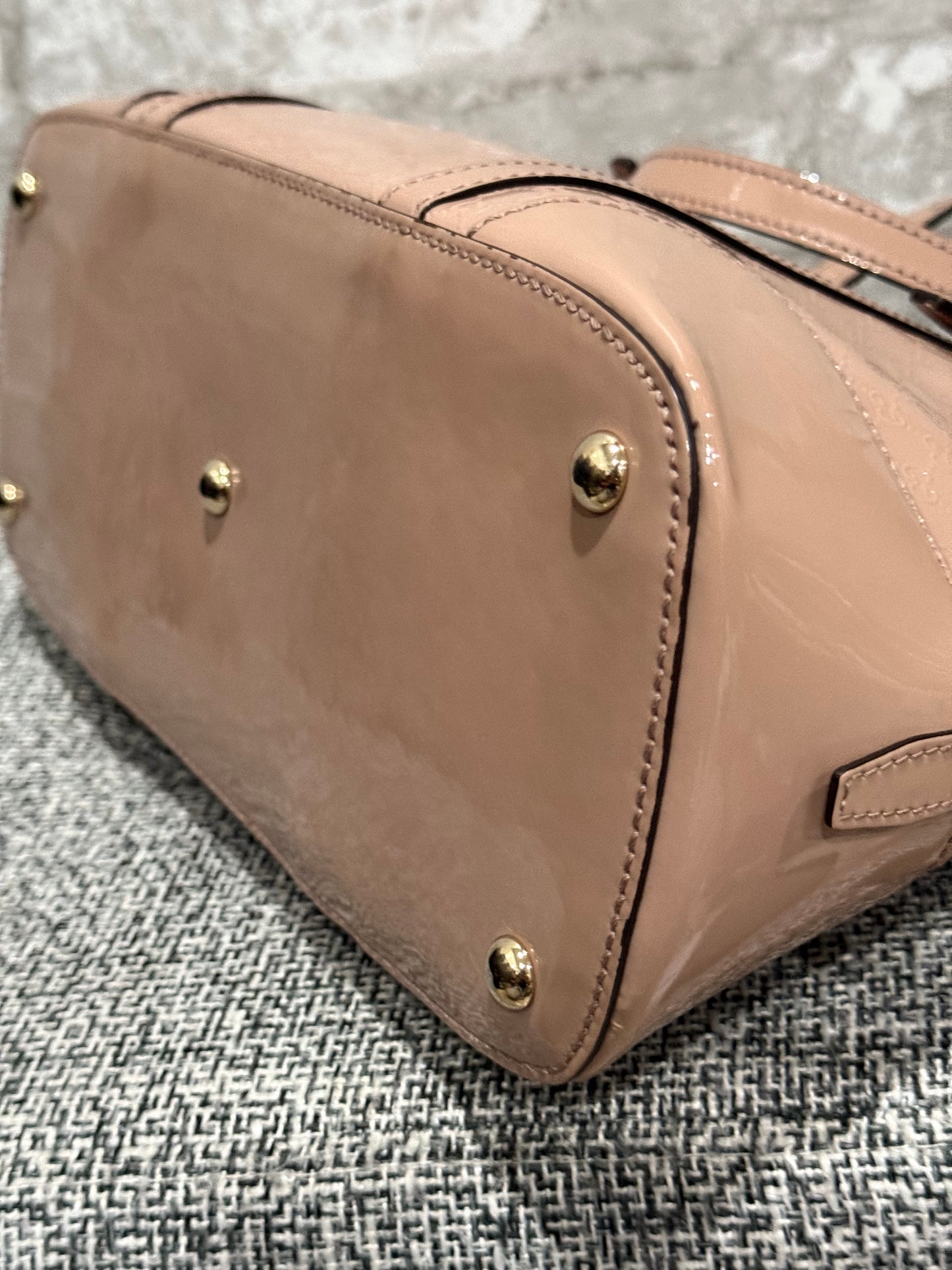 👜 SOLD - Gucci Dome Patent leather 👜