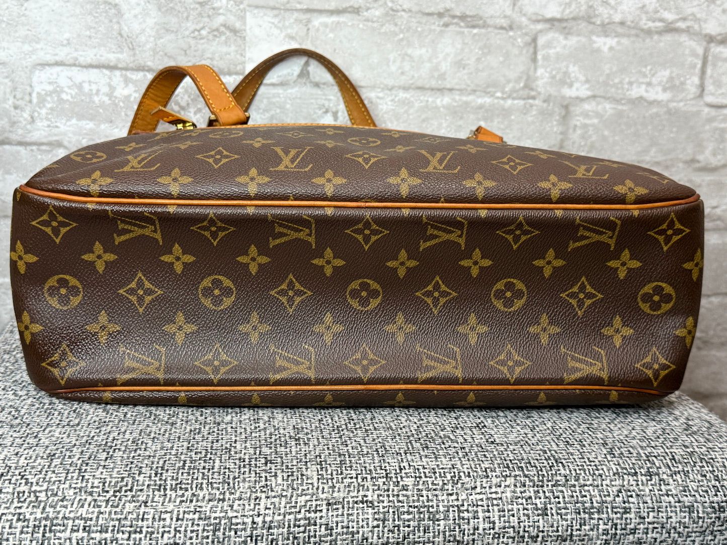 Vintage Louis Vuitton 2002 Cite GM Monogram