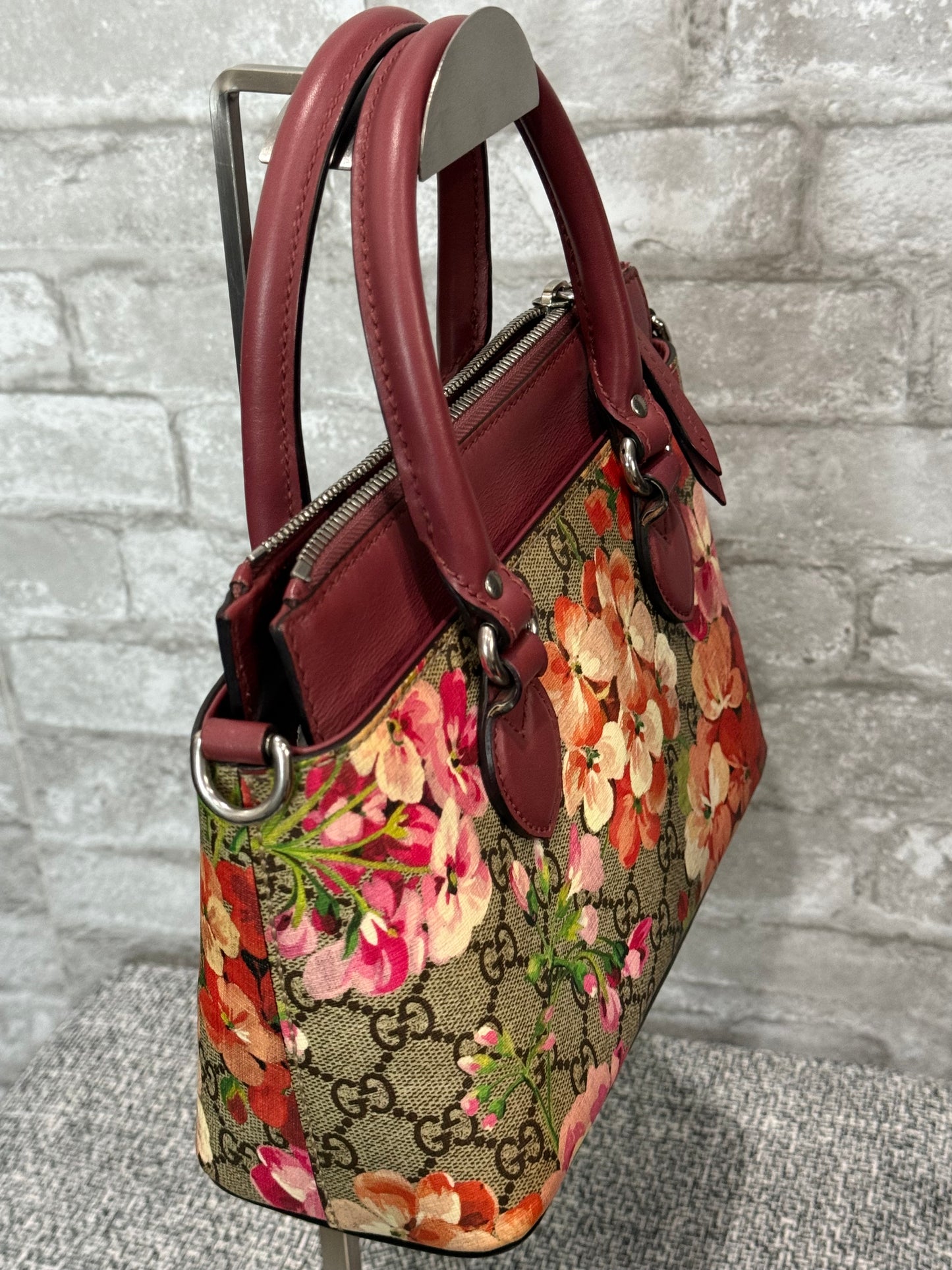 🌷🌸👜Gucci GG Supreme Pink Floral Print Top Handle 🌷🌸👜