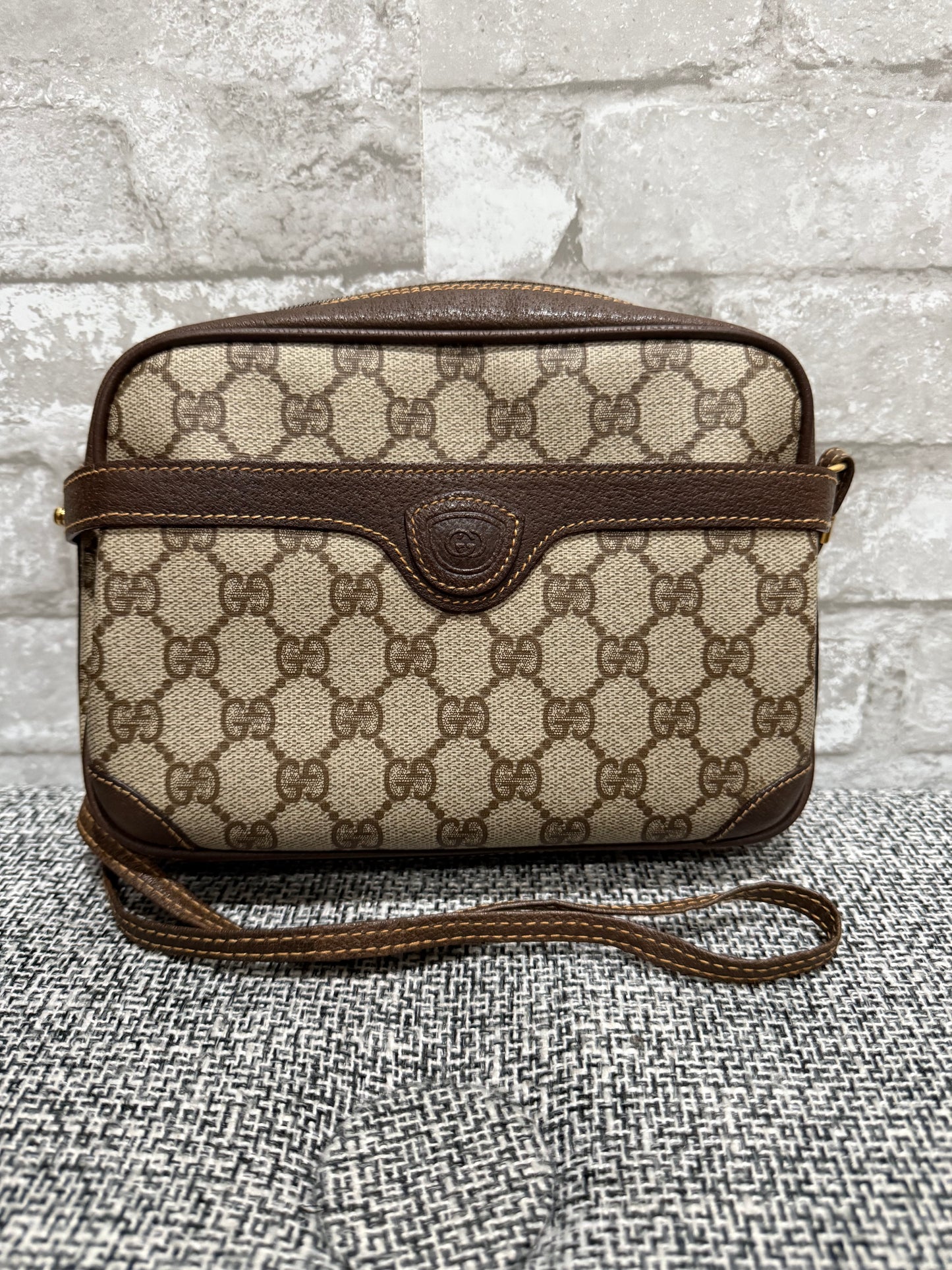 Vintage Gucci GG Supreme Crossbody