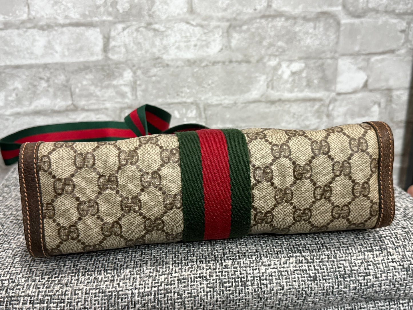 💼 🌸Gucci Vintage Clutch turned crossbody bag 💼  🌸