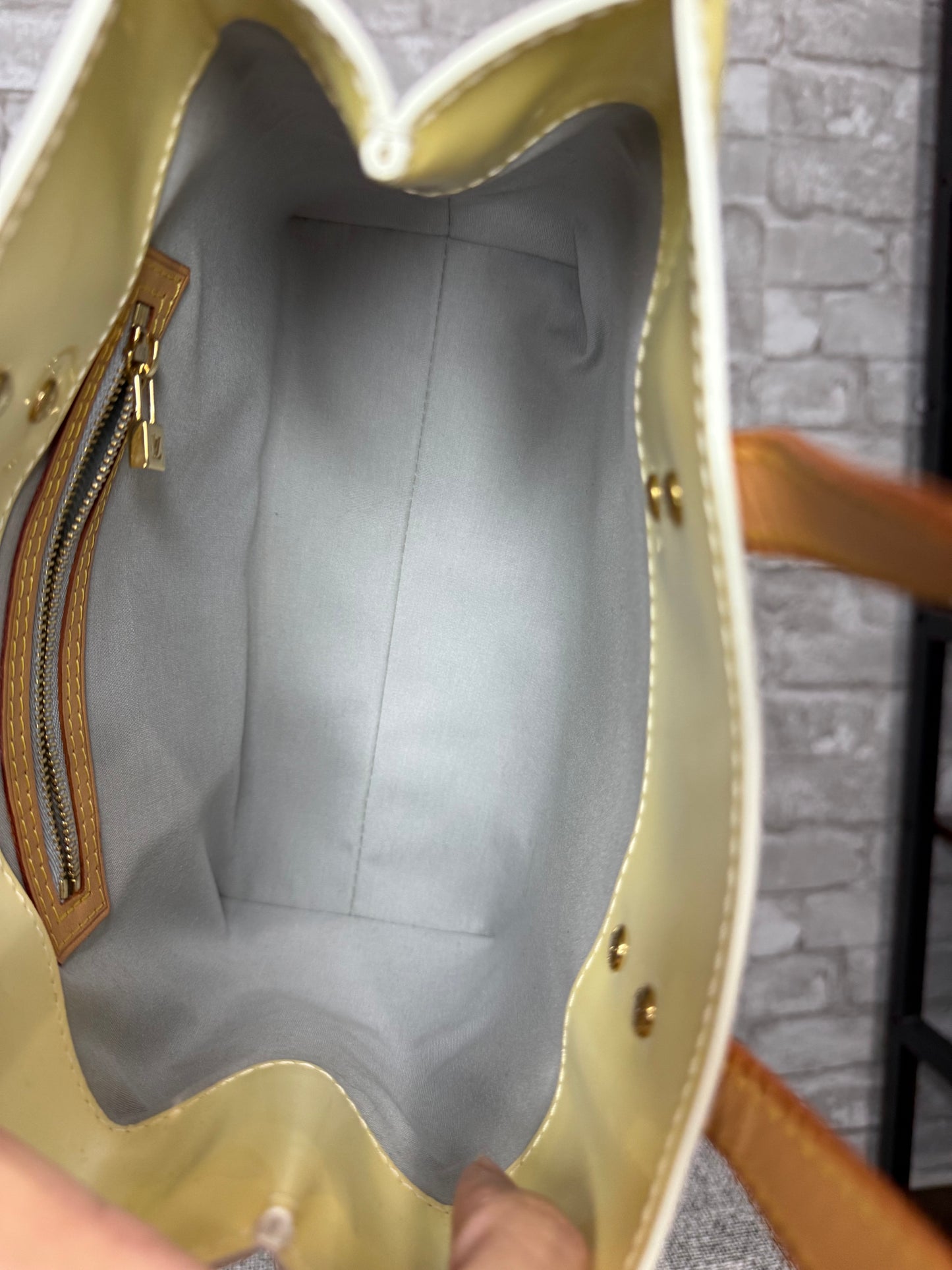 🌼👜Louis Vuitton Monogram Vernis Lead Yellow 👜🌼