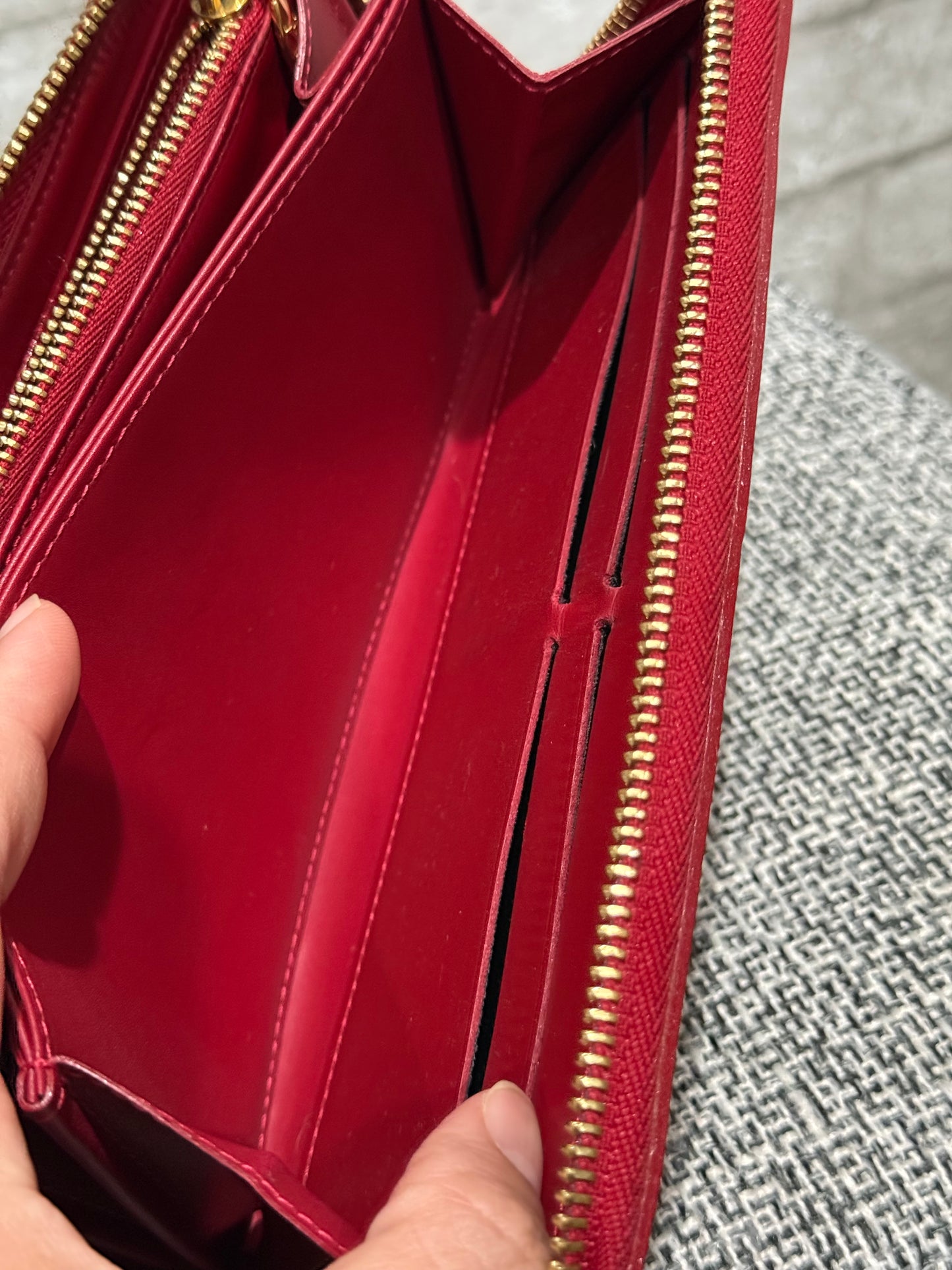 Louis Vuitton 2012 Red Vernis Zippy Wallet in Monogram