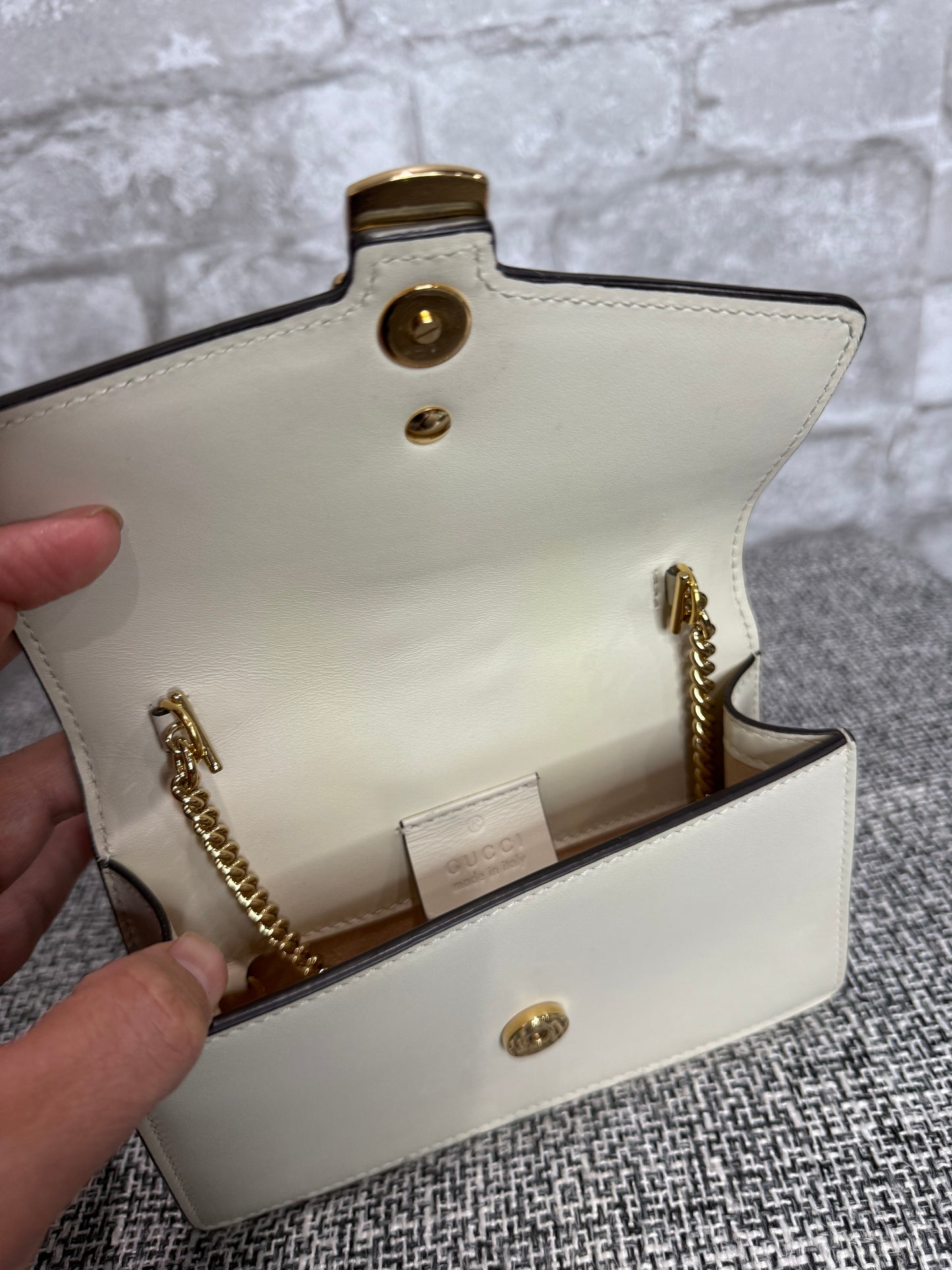 👜 🌹 Gucci Super Mini Sylvie in white👜 🌹