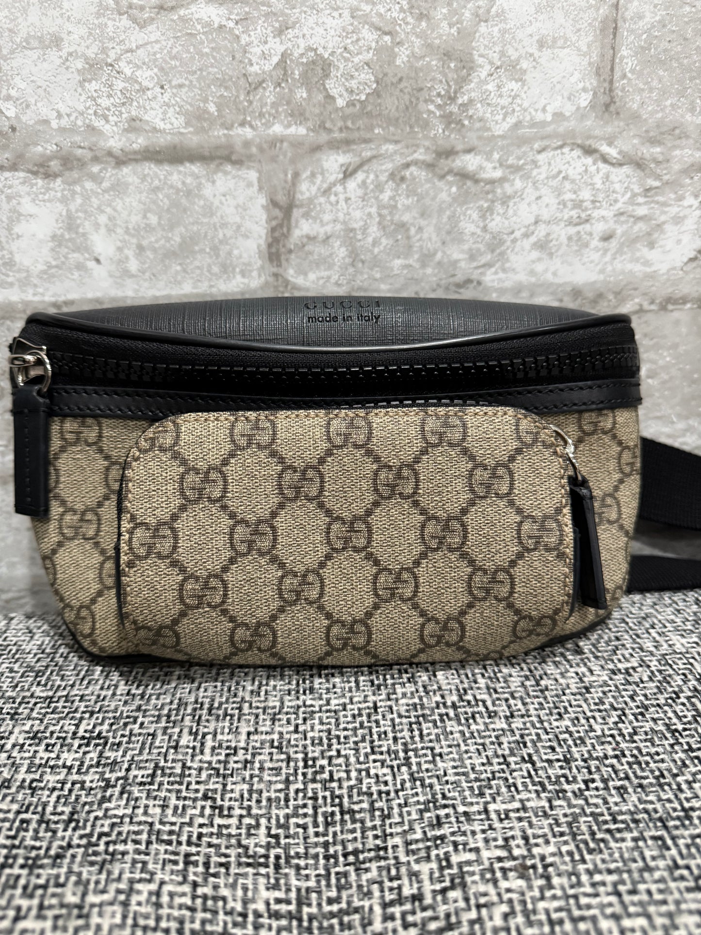 Gucci GG Supreme Belt Bag