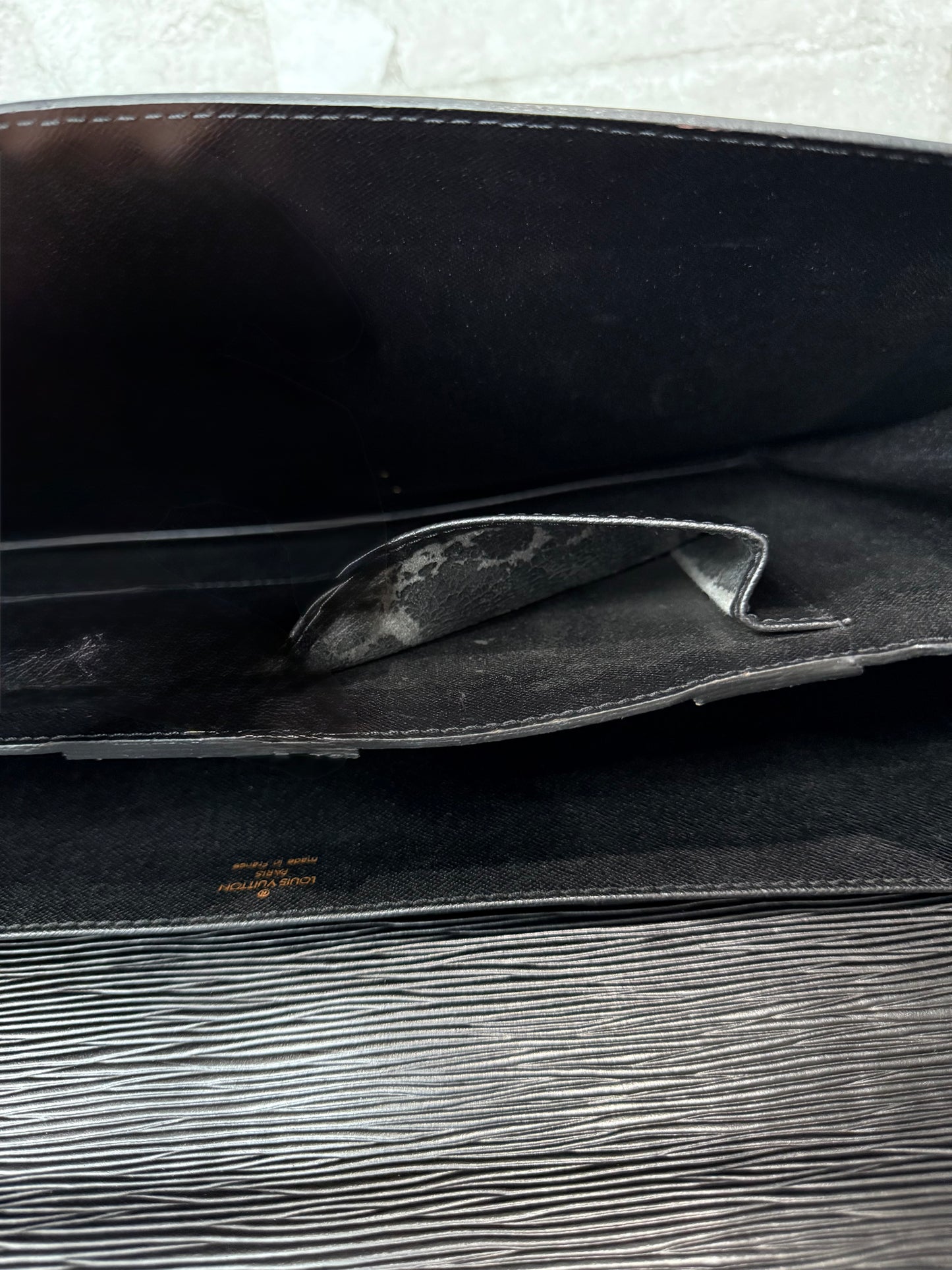 LOUIS VUITTON Epi Porte Documents Senateur Briefcase Black