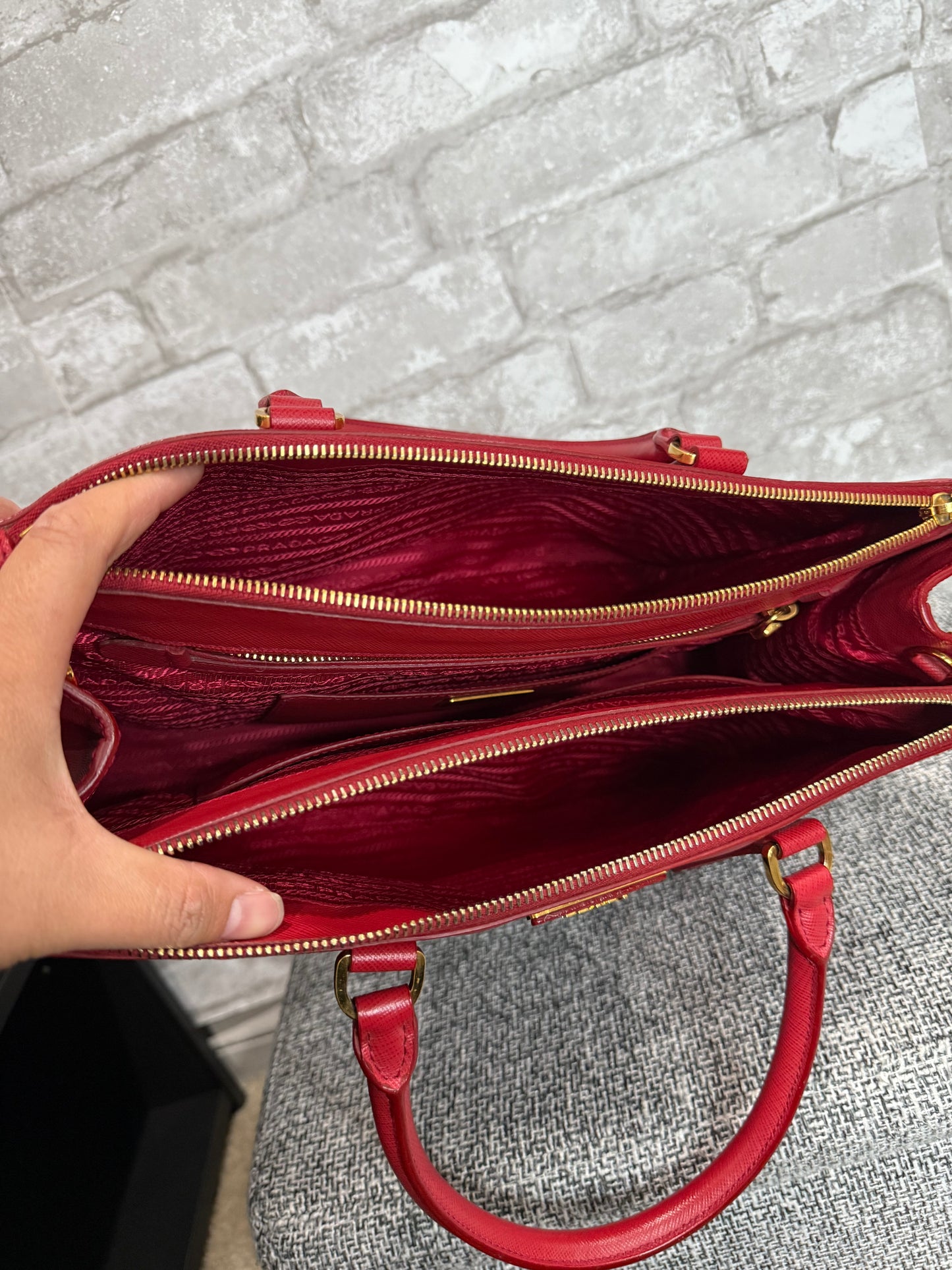🍎 👜 Prada Galleria Saffiano leather bag in Red 👜 🍎
