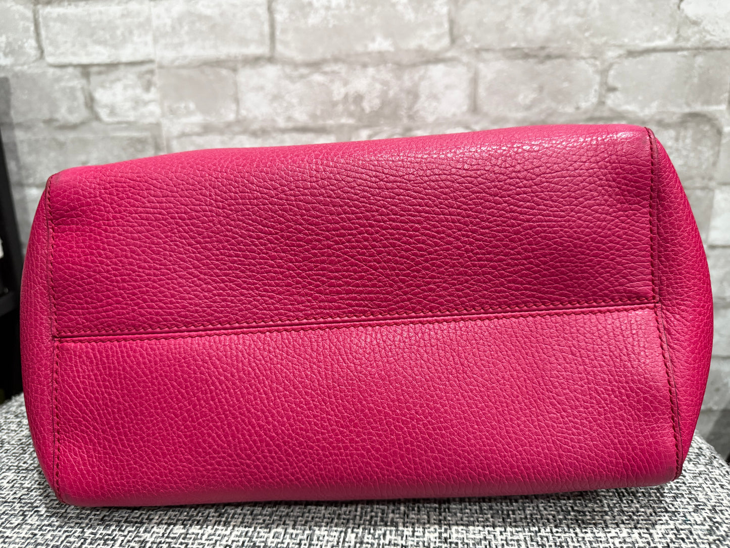 Gucci Swing Tote Shoulder Bag in Pink 👛