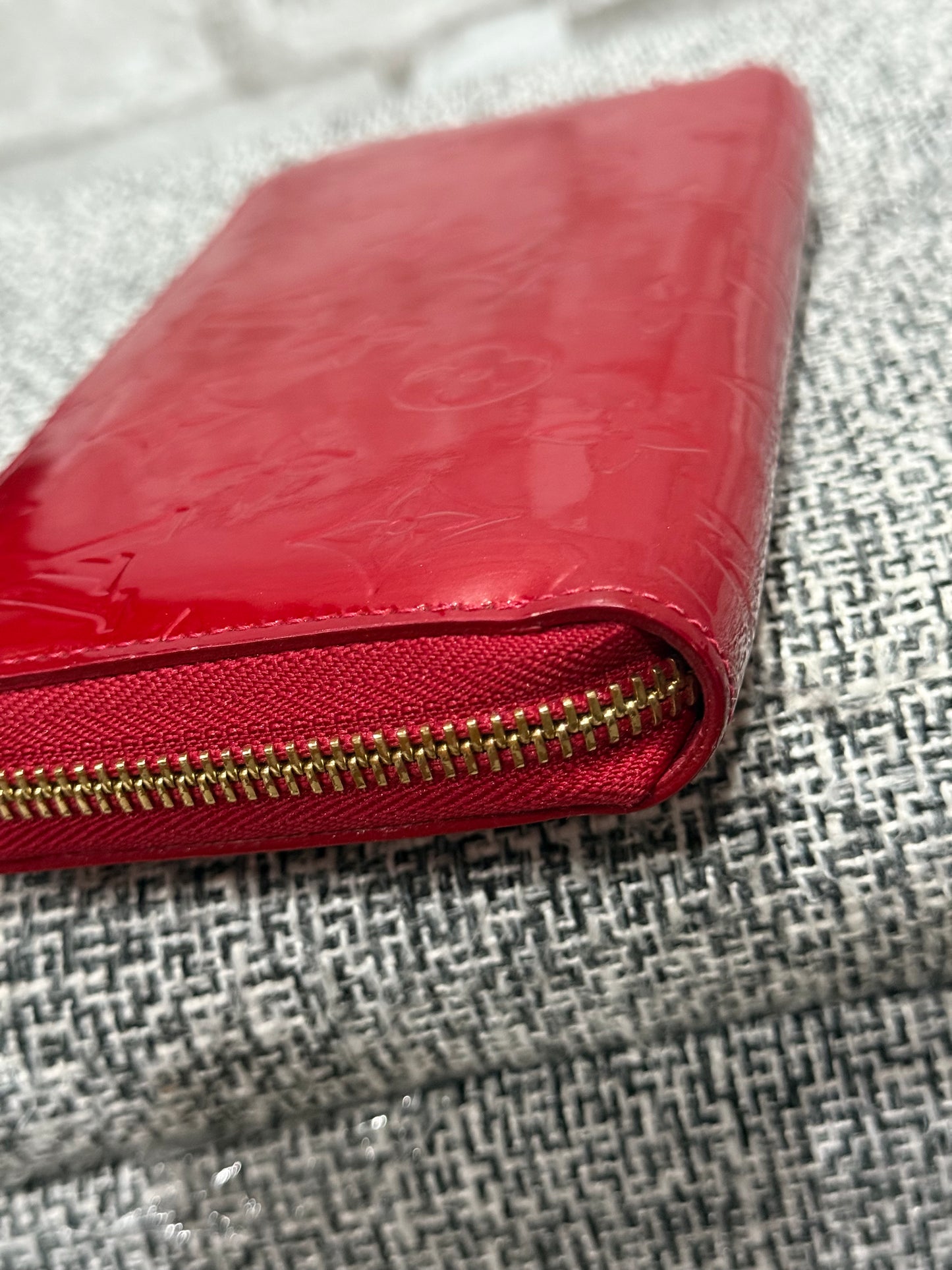 Louis Vuitton 2012 Red Vernis Zippy Wallet in Monogram