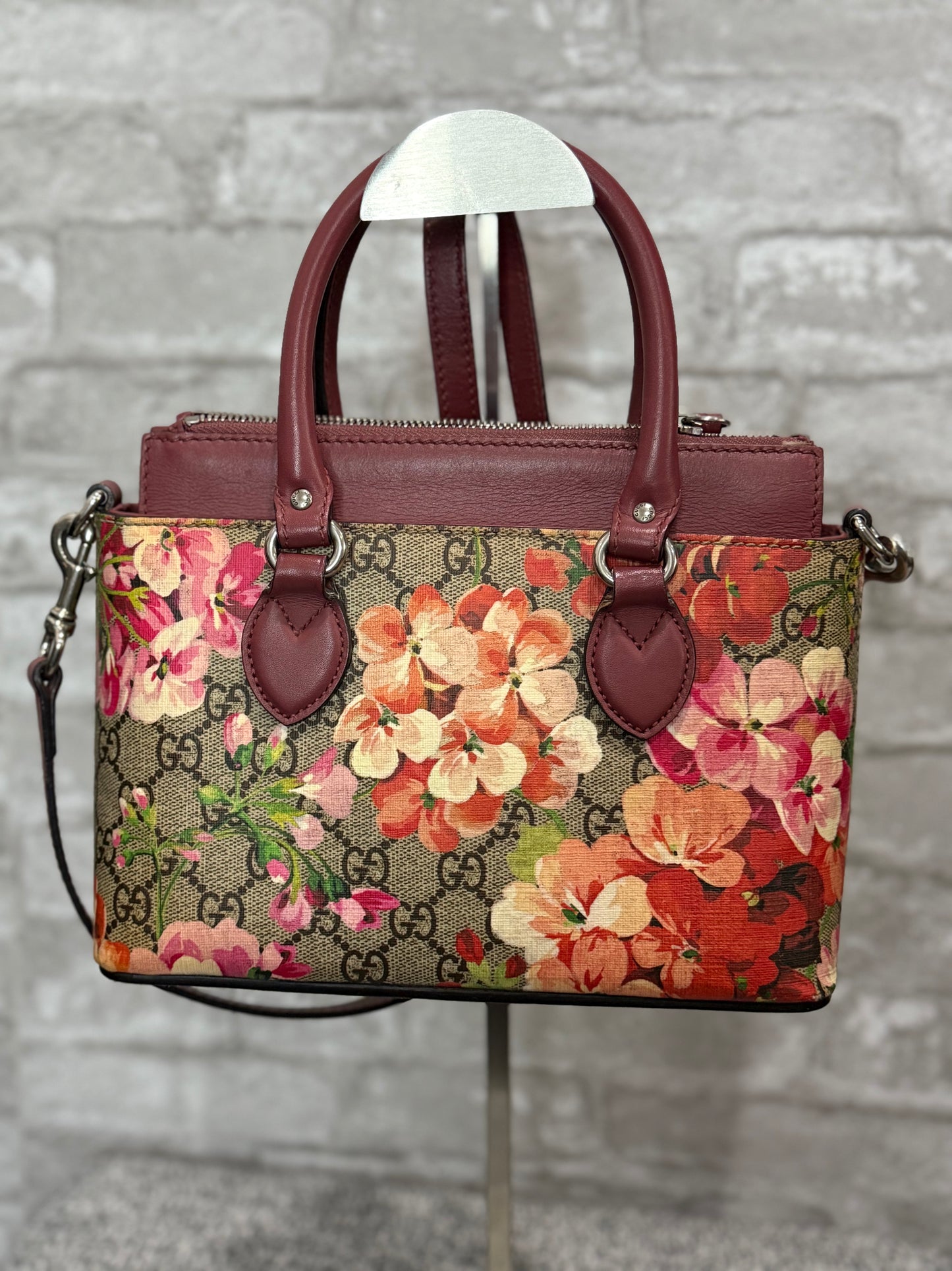 🌷🌸👜Gucci GG Supreme Pink Floral Print Top Handle 🌷🌸👜