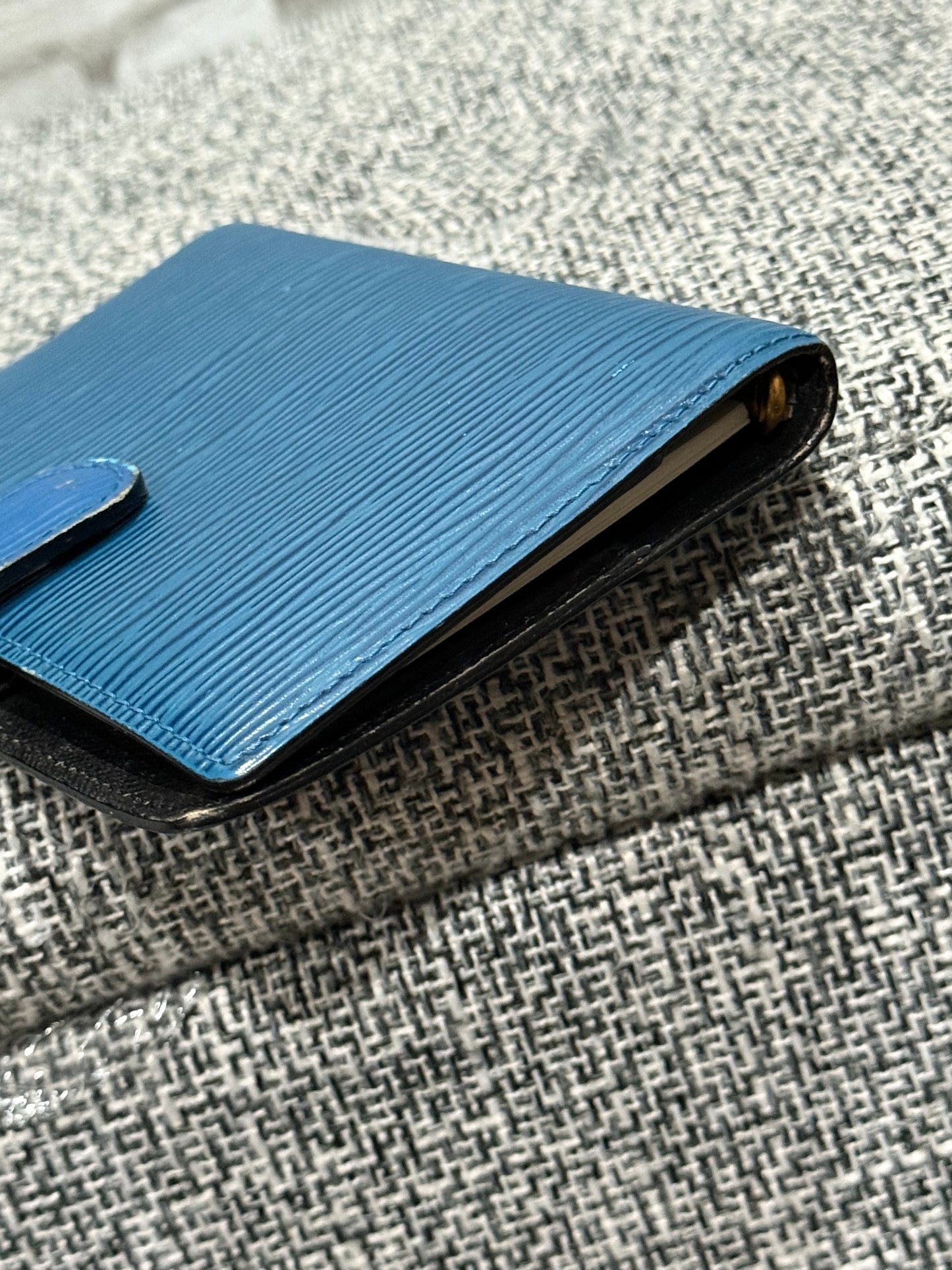 Louis Vuitton 1997 Agenda Epi Blue