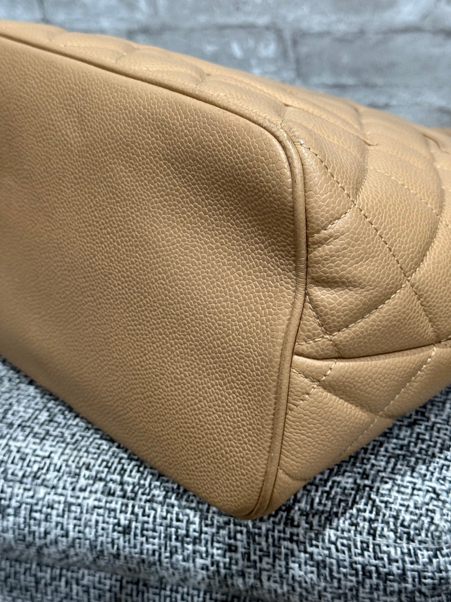 👜Chanel Medallion Tote Bag Quilted Caviar Leather in Beige  👜