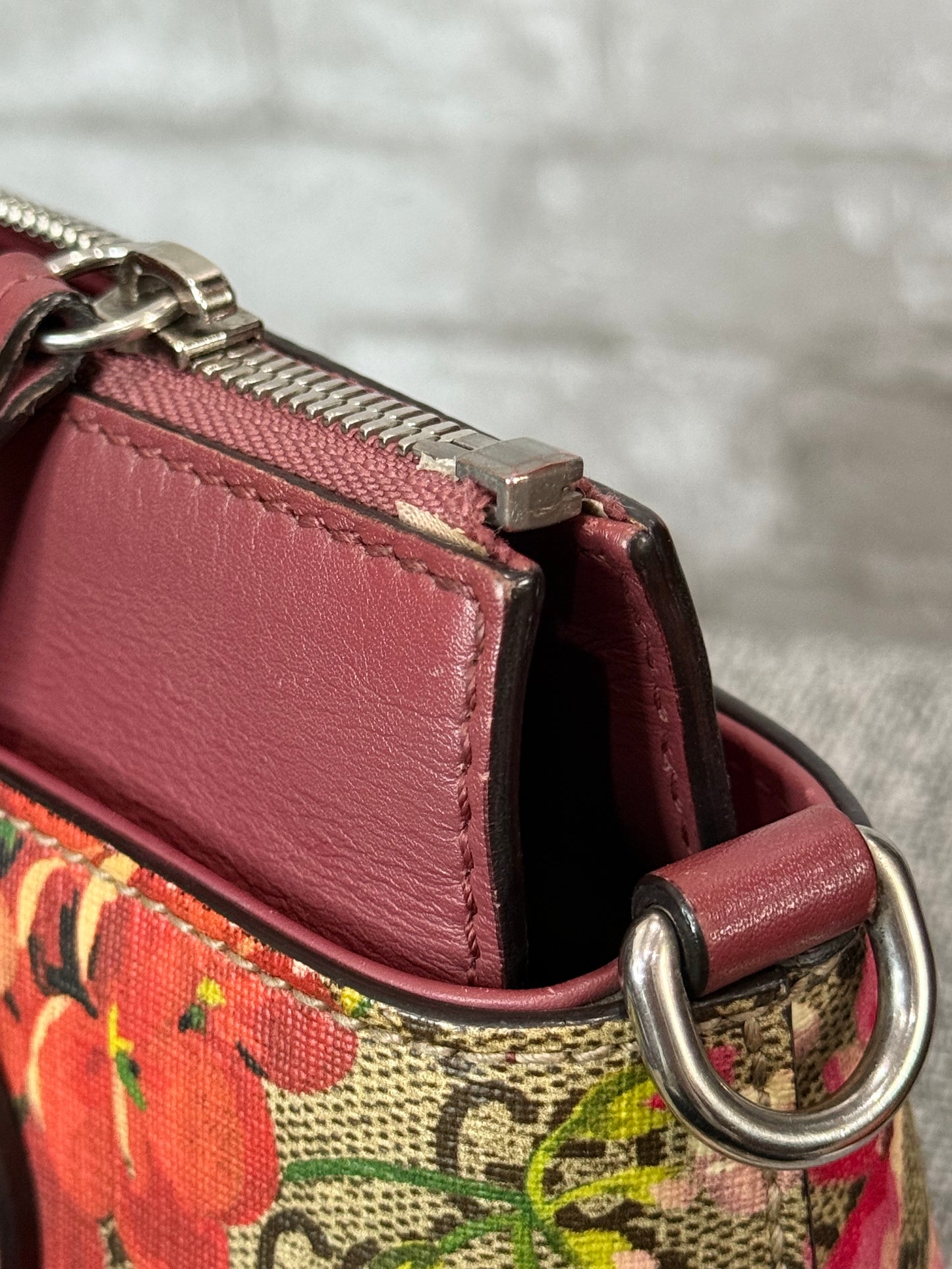 🌷🌸👜Gucci GG Supreme Pink Floral Print Top Handle 🌷🌸👜