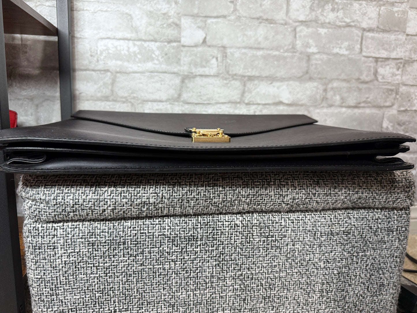 LOUIS VUITTON Epi Porte Documents Senateur Briefcase Black