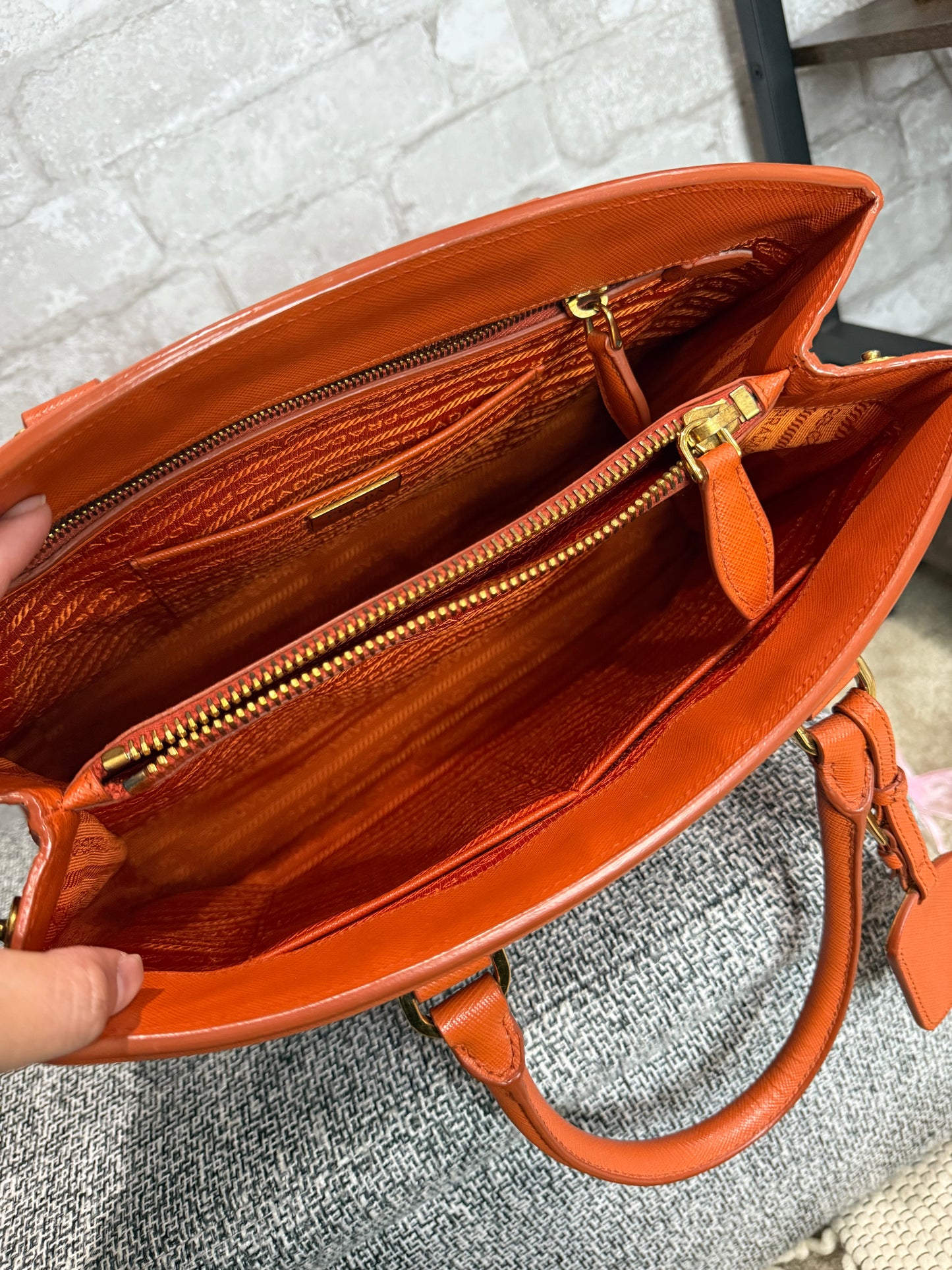 🍊 👜 Prada Galleria Saffiano leather bag in Orange 👜 🍊