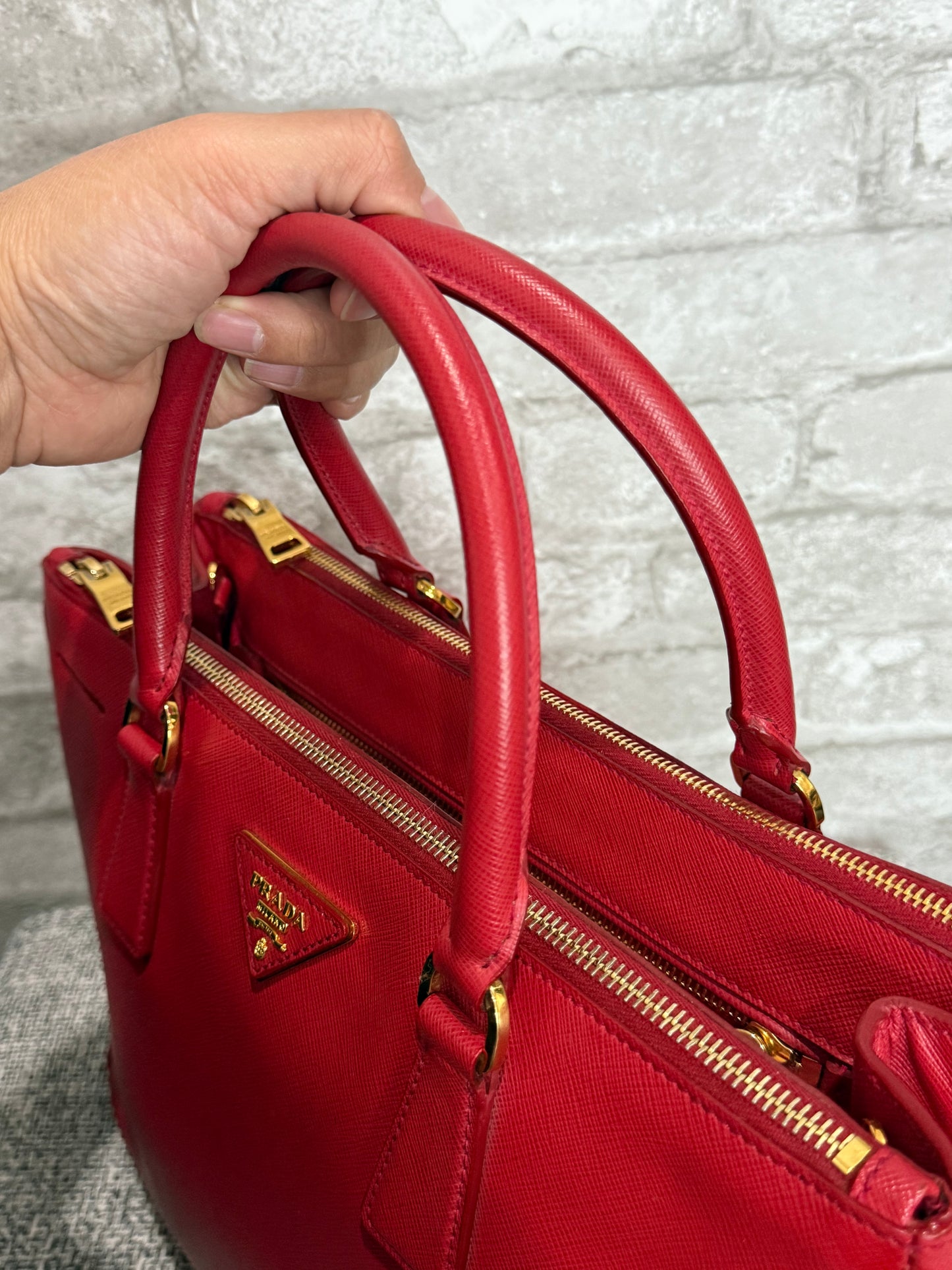 🍎 👜 Prada Galleria Saffiano leather bag in Red 👜 🍎