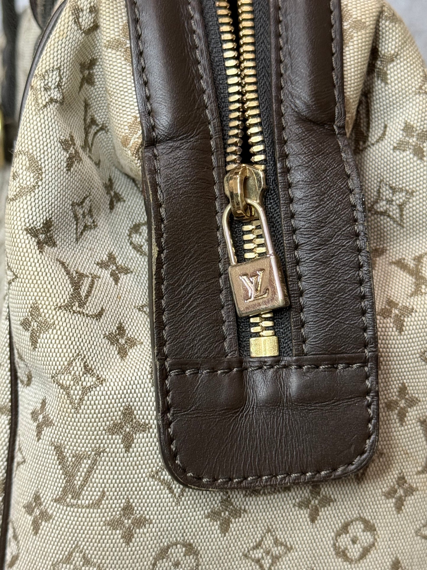 Louis Vuitton 2002 Vintage Monogram Mini Lin Josephine