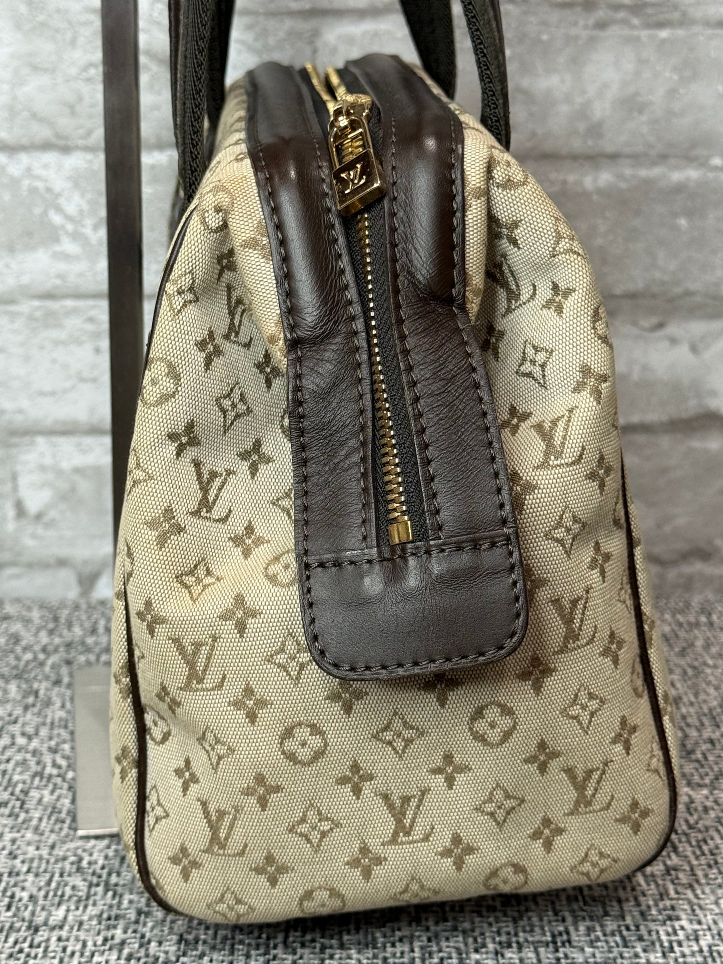 Louis Vuitton 2002 Vintage Monogram Mini Lin Josephine