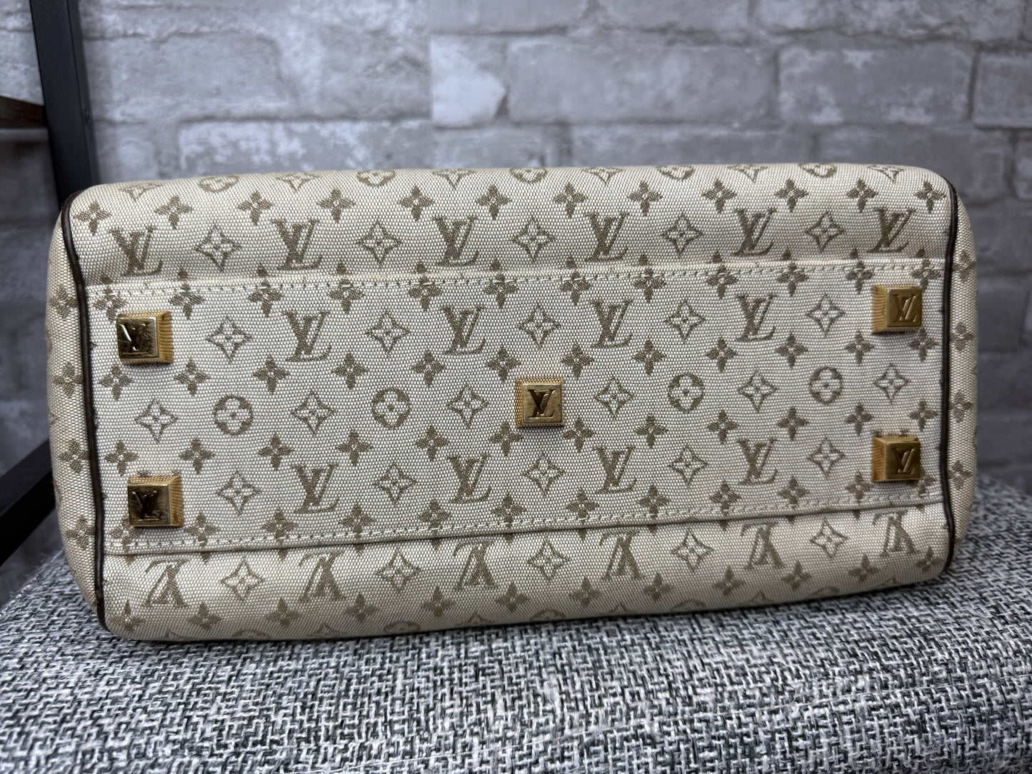 Louis Vuitton 2002 Vintage Monogram Mini Lin Josephine
