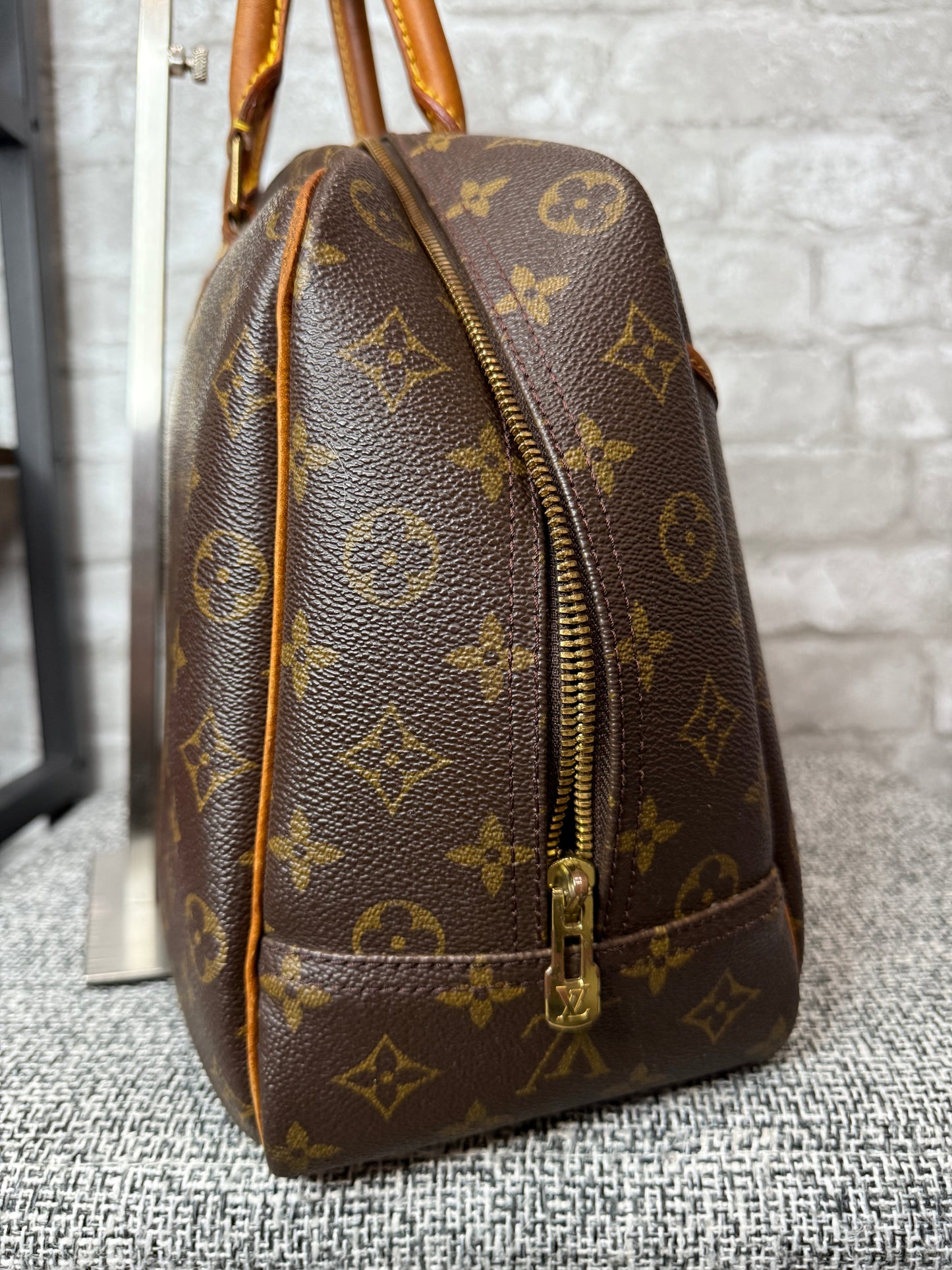 Louis Vuitton Vintage Deauville 
Monogram Tote Bag